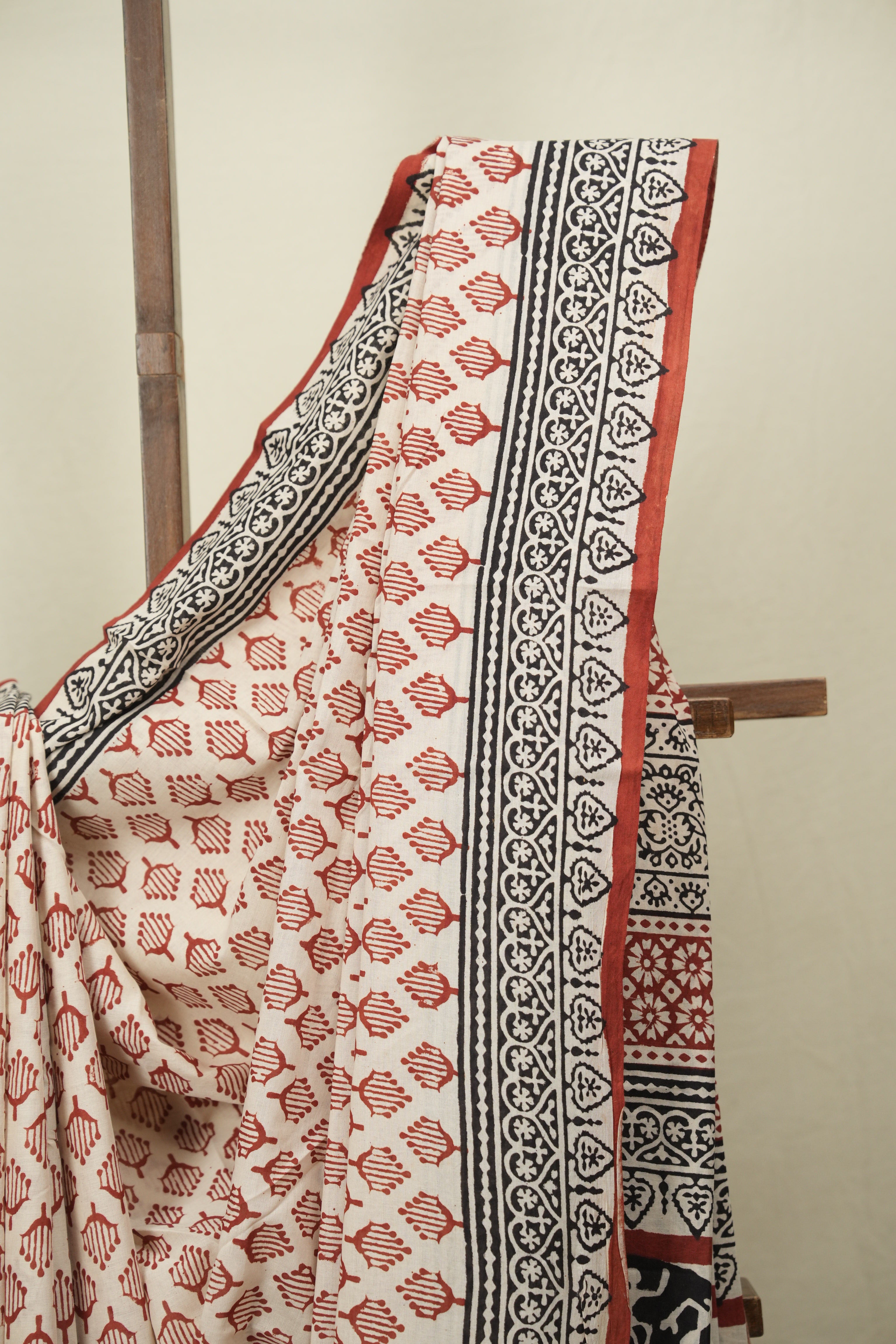 Cream HBP Cotton Saree - SRCCS3677