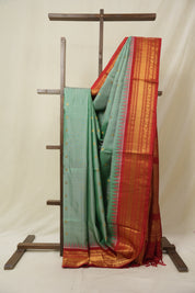 Two Tone Green Gadwal Silk Saree - SRTTGGSS541