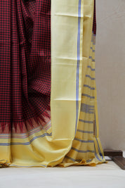 Black & Maroon Kanjeevaram Silk Saree - SRMBKSS829