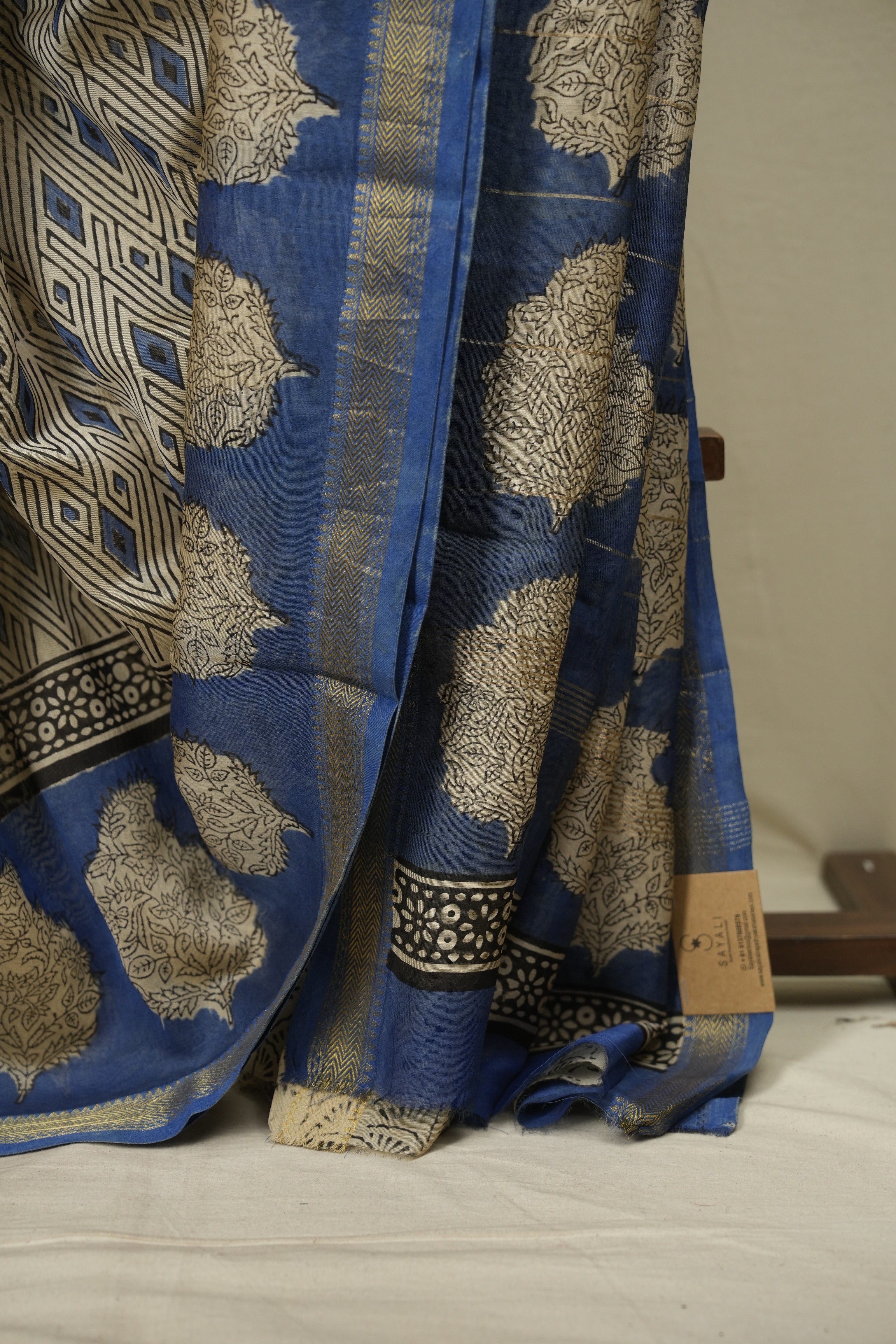 Cream HBP Cotton Silk Saree With Maheshwari Border - SRCCSS1803