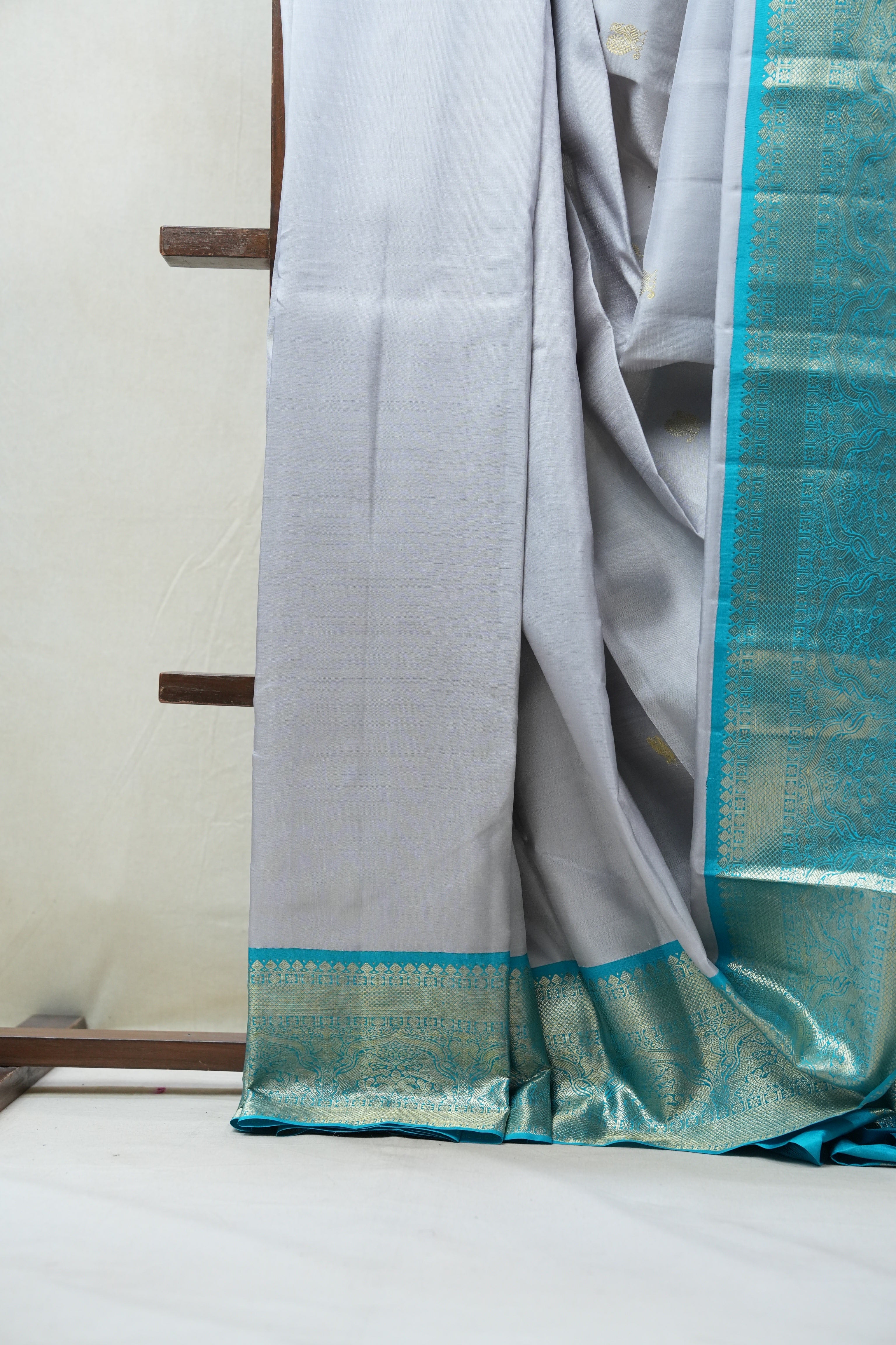 Grey Kanjeevaram Silk Saree - SRGKSS830
