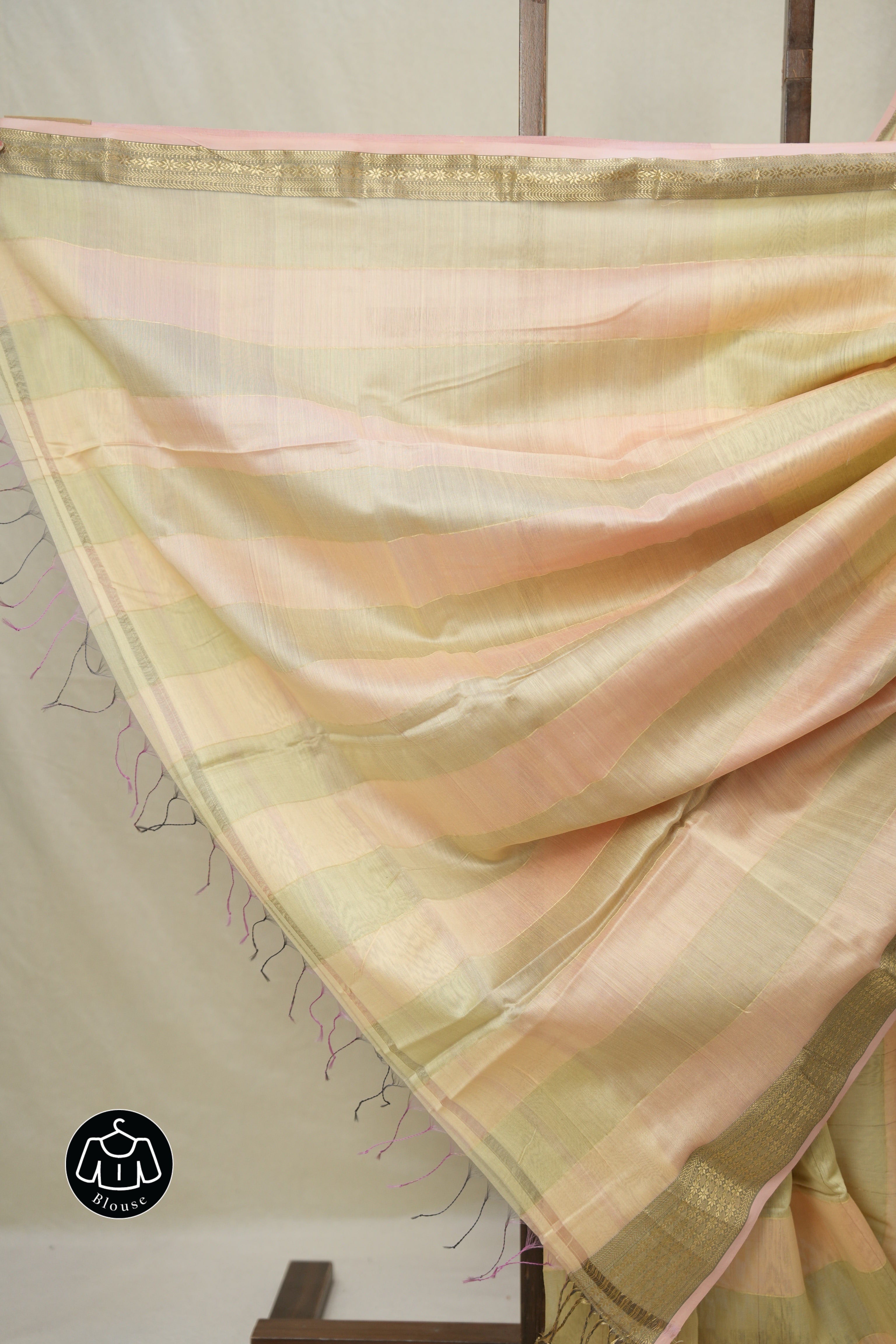 Peach Sage Green Maheshwari Saree - SRPSGMS1005