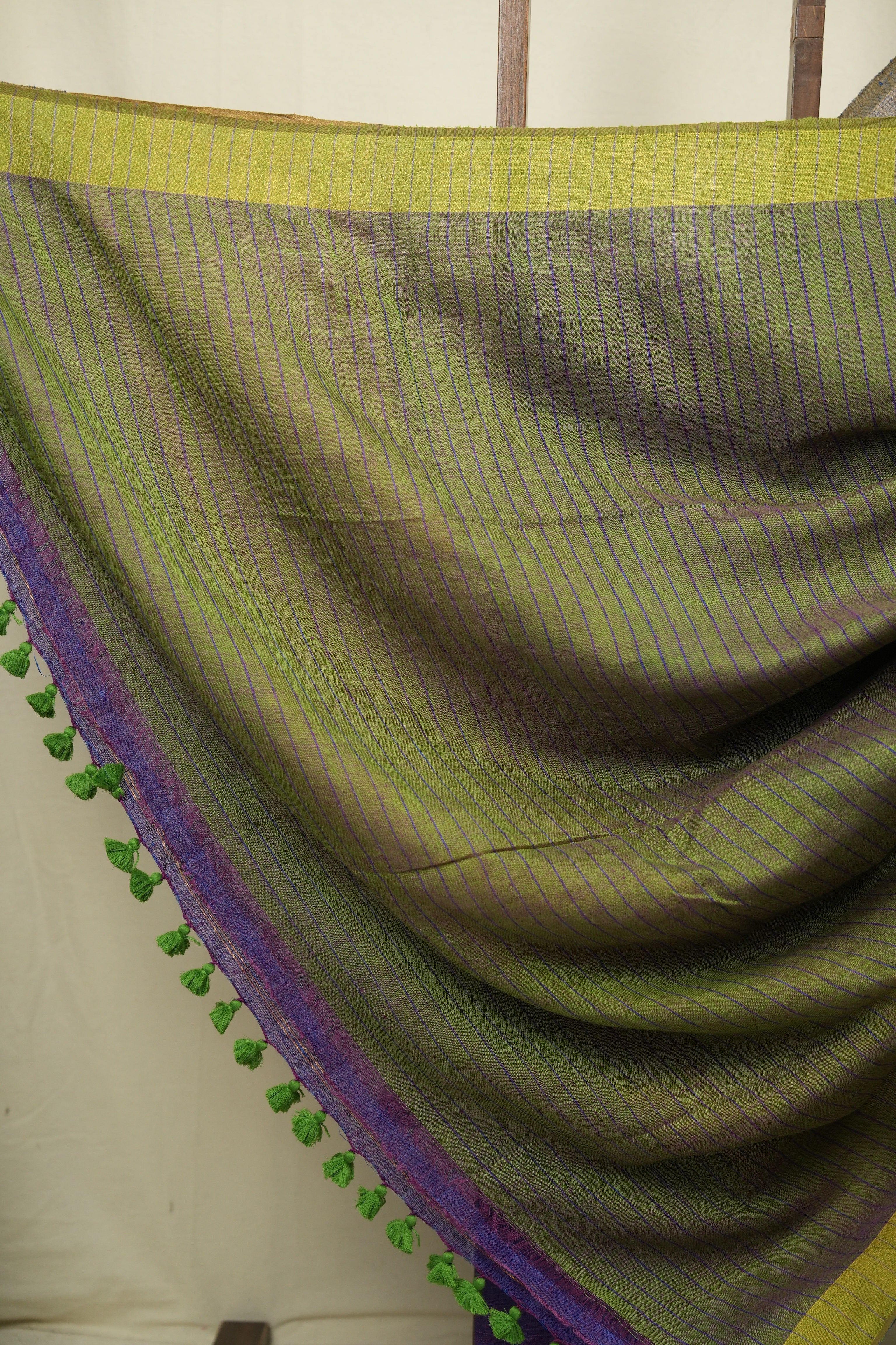 Purple Plain Linen Saree With Green Tassels - SRPPLS522