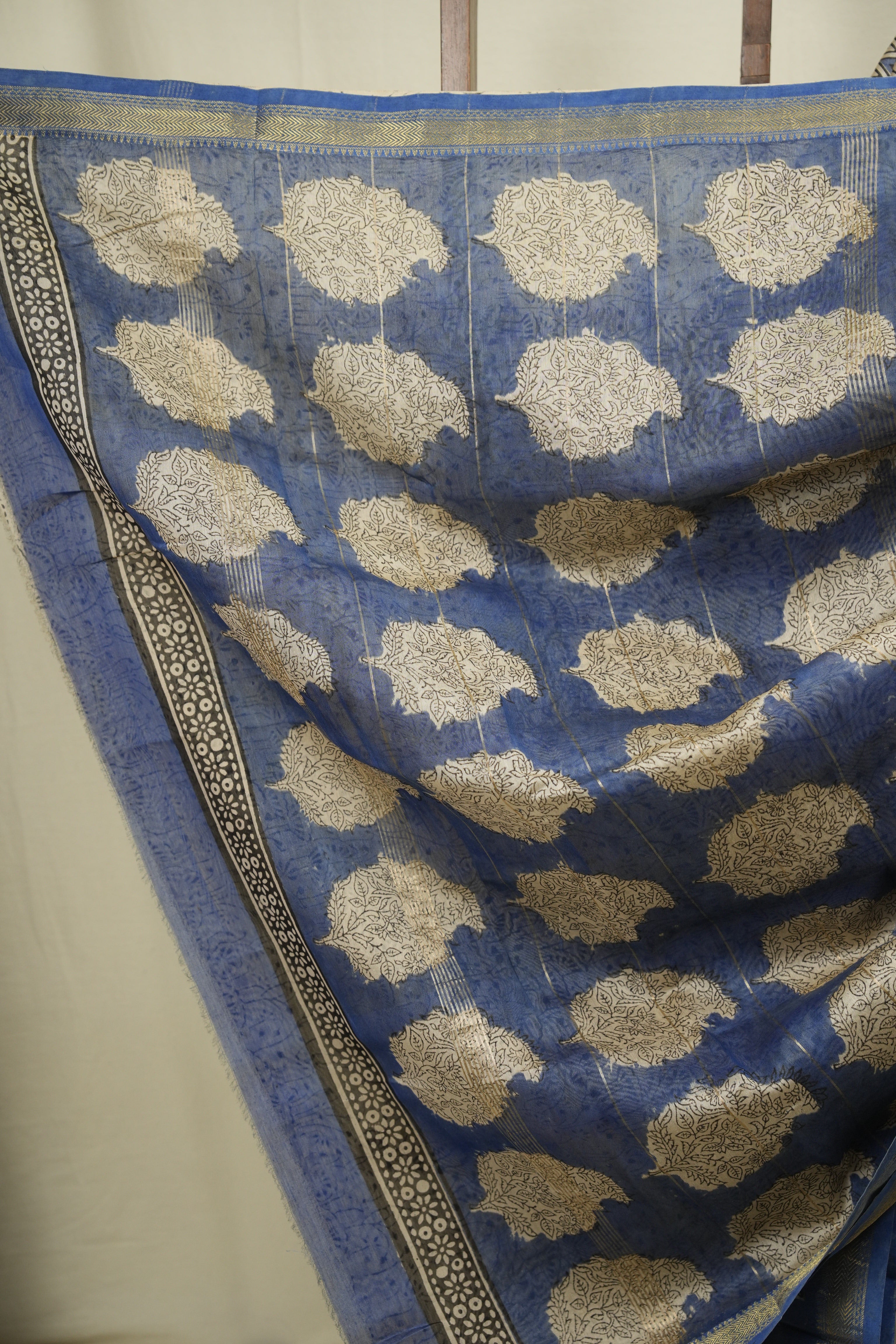 Cream HBP Cotton Silk Saree With Maheshwari Border - SRCCSS1803