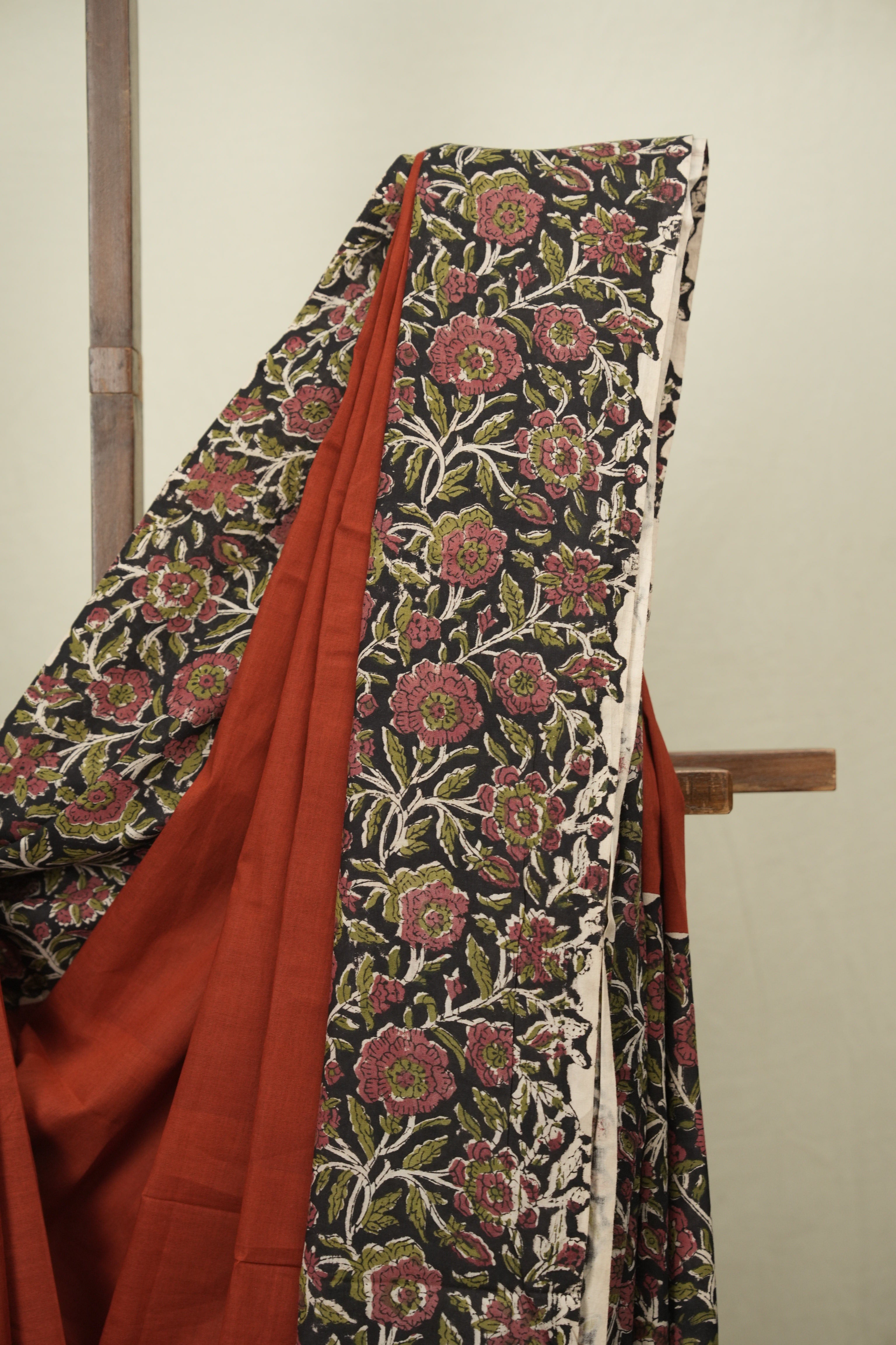Red HBP Cotton Saree - SRRCS3740