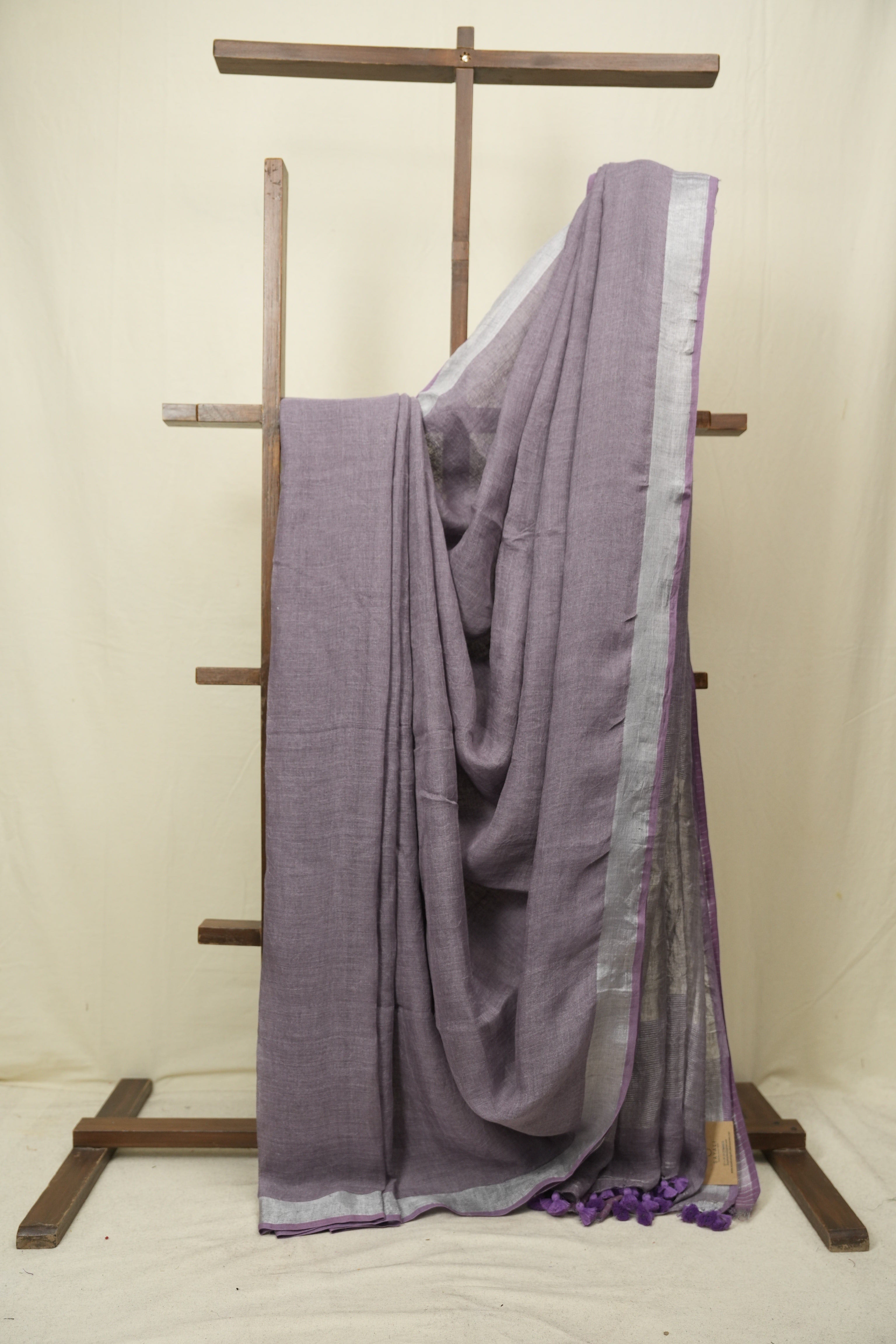 Lilac Plain Linen Saree With Purple Tassels - SRLLS520
