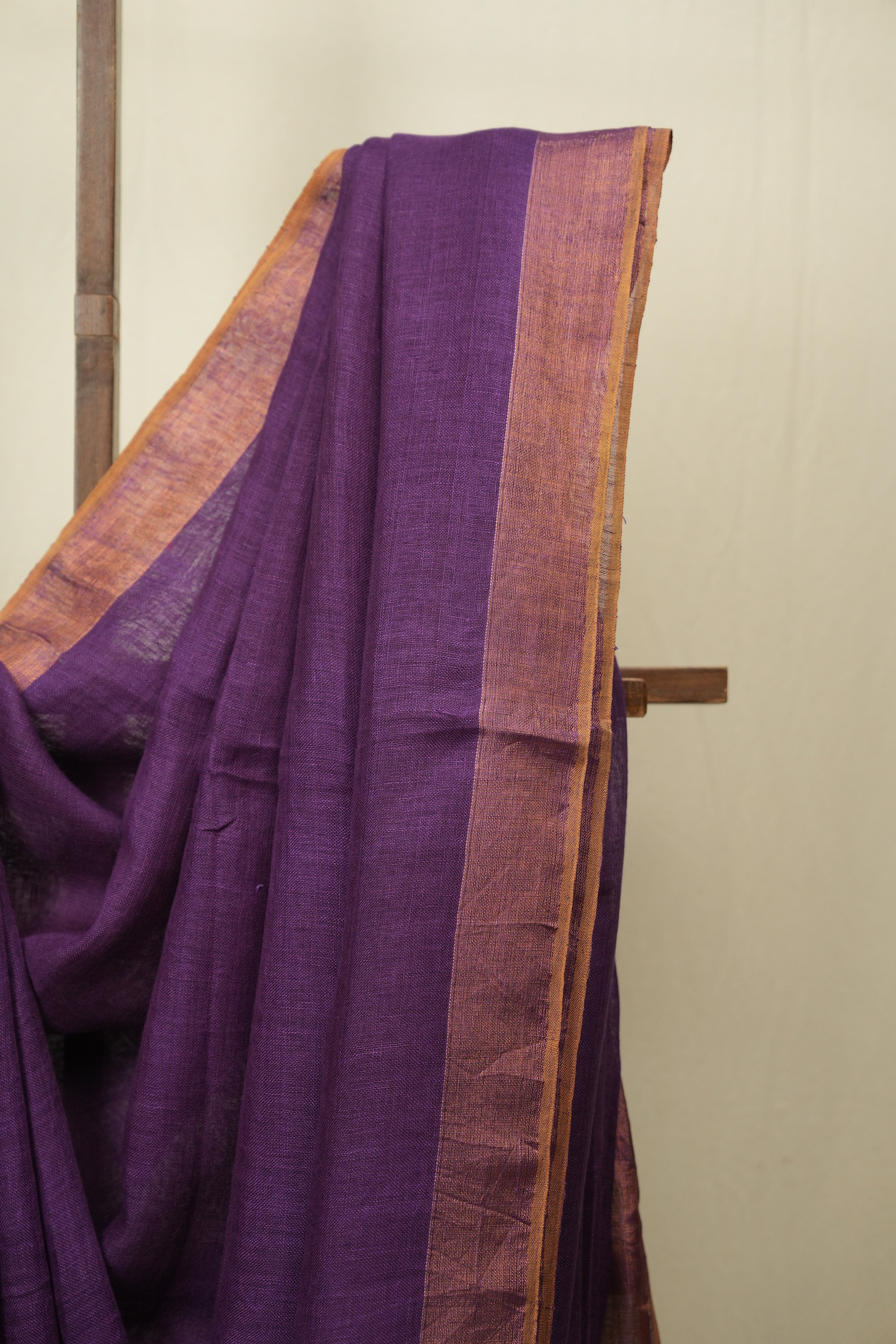 Purple Plain Linen Saree With Gold Tassels - SRPPLS518