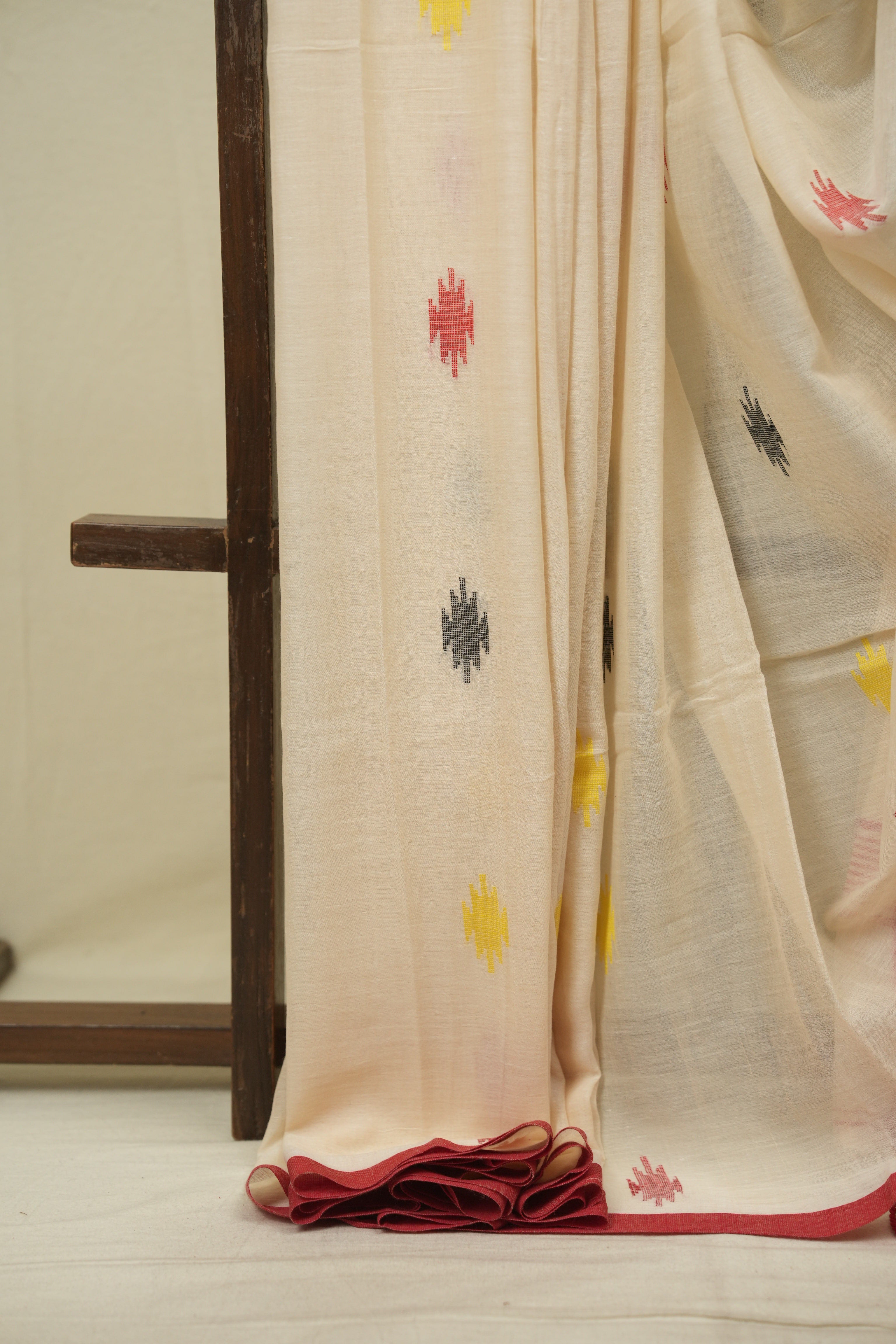 Cream Bengal Mul Cotton Saree - SRCBMCS094