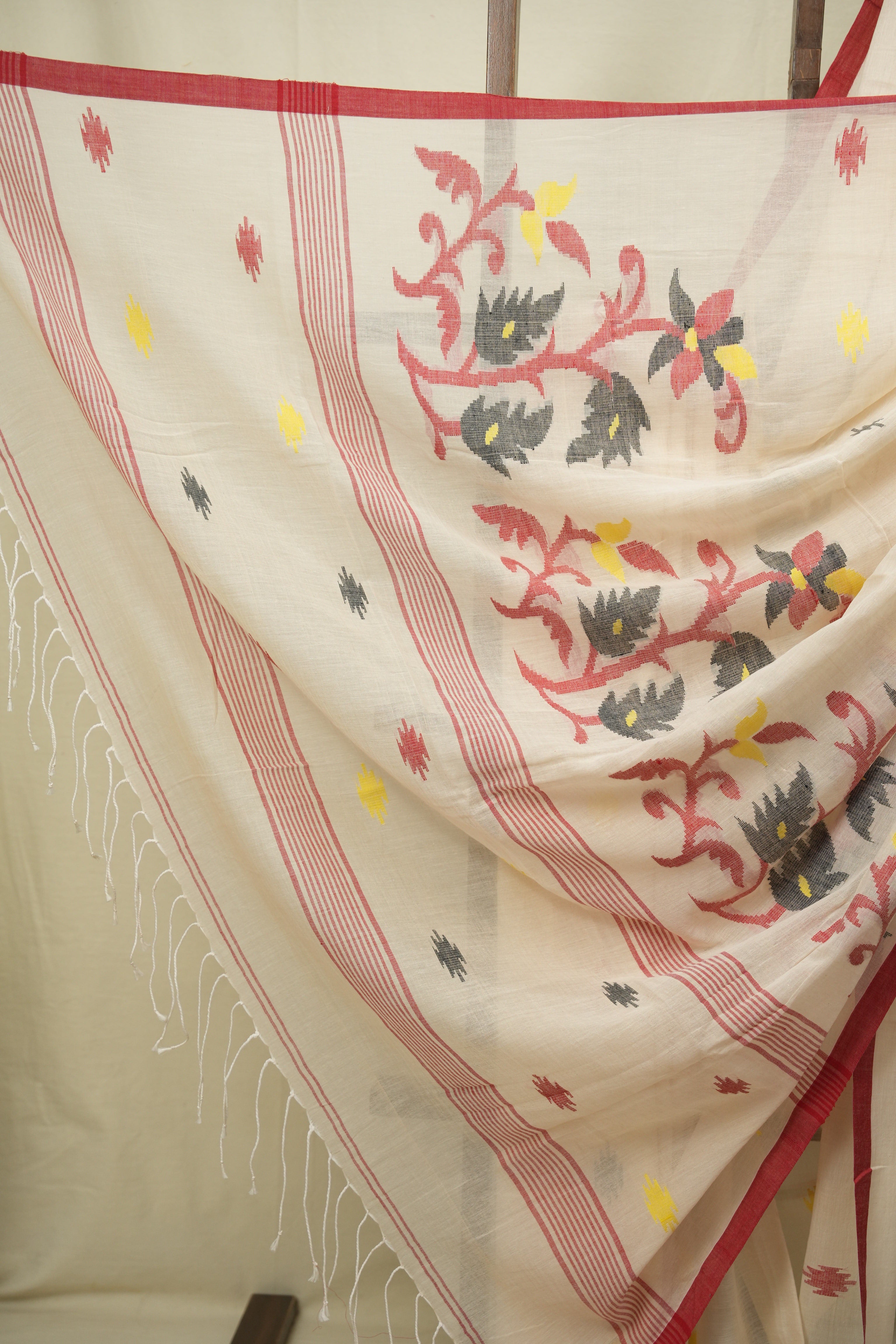 Cream Bengal Mul Cotton Saree - SRCBMCS094