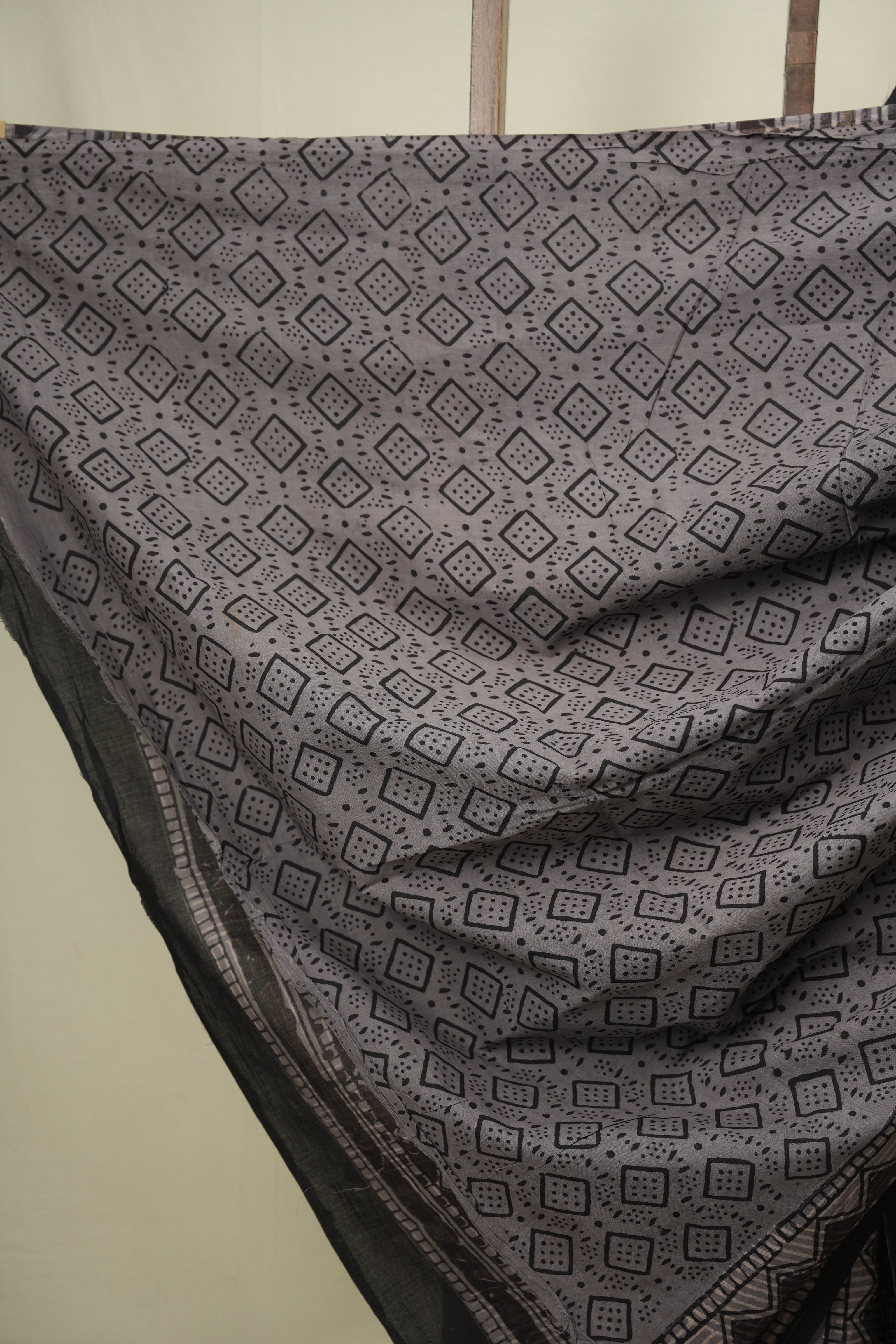 Black HBP Cotton Saree - SRBCS3742