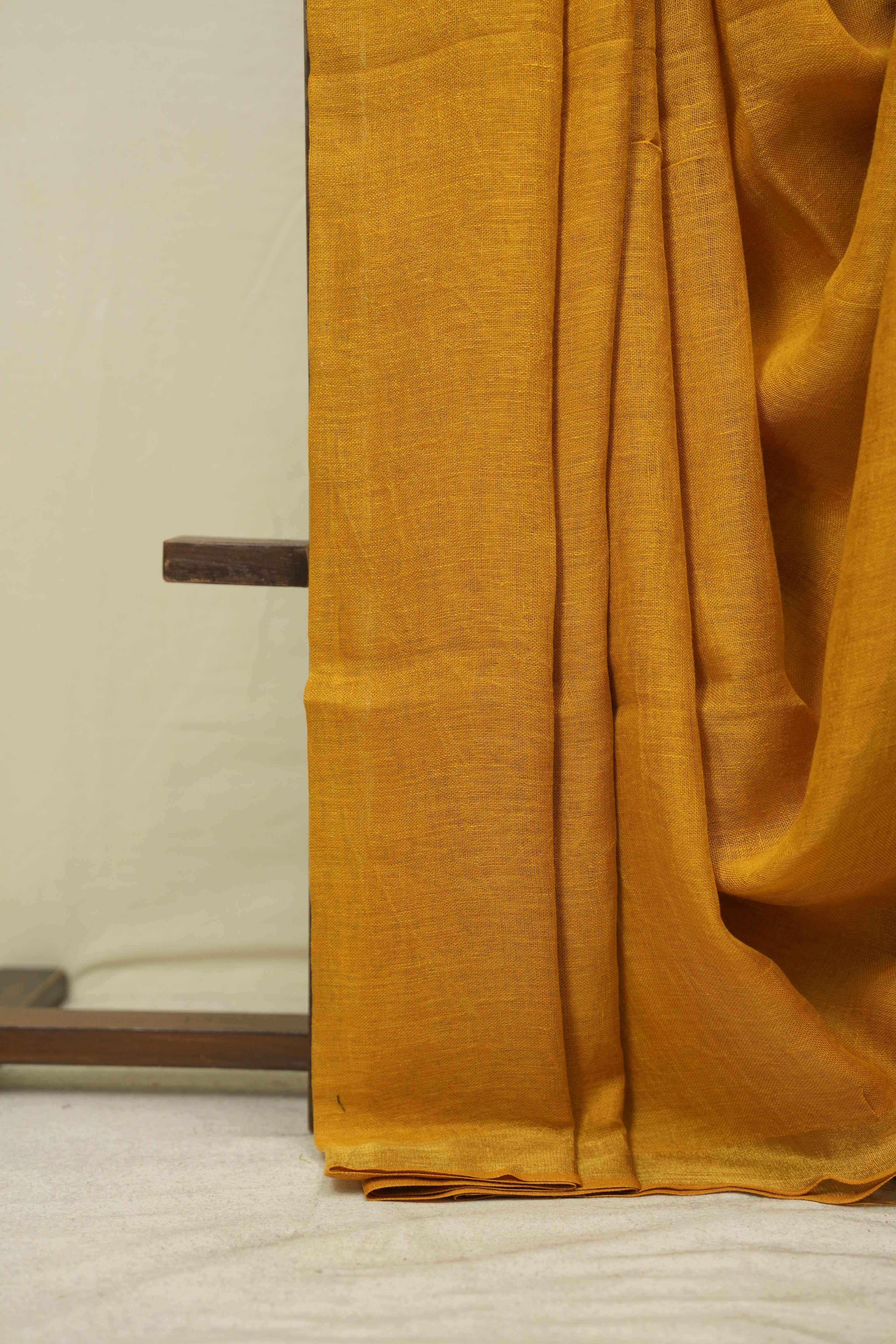 Mustard Yellow Plain Linen Saree With Gold Tassels - SRMYPLS516