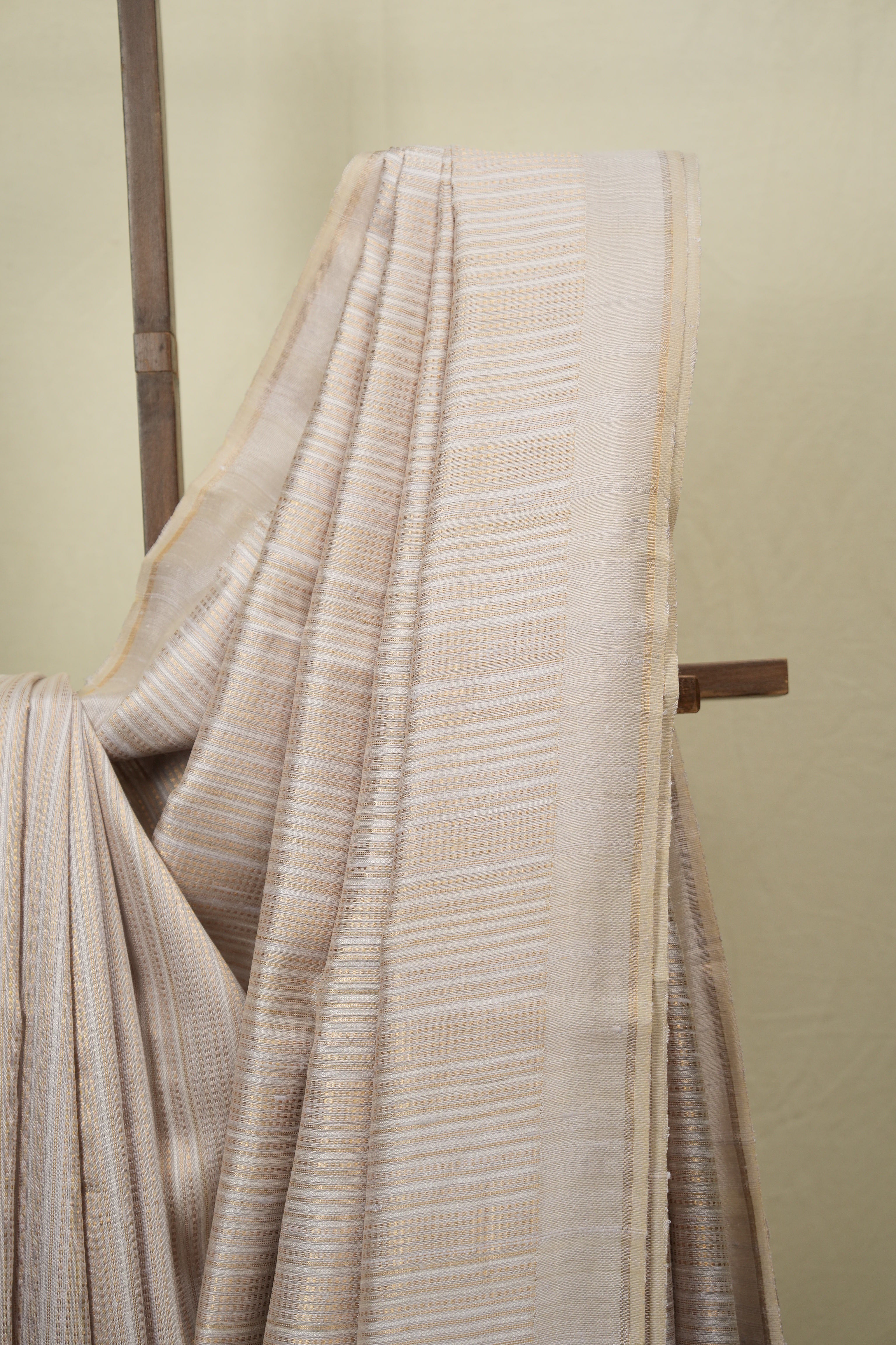 Ivory Raw Silk Saree - SRIRSS1024