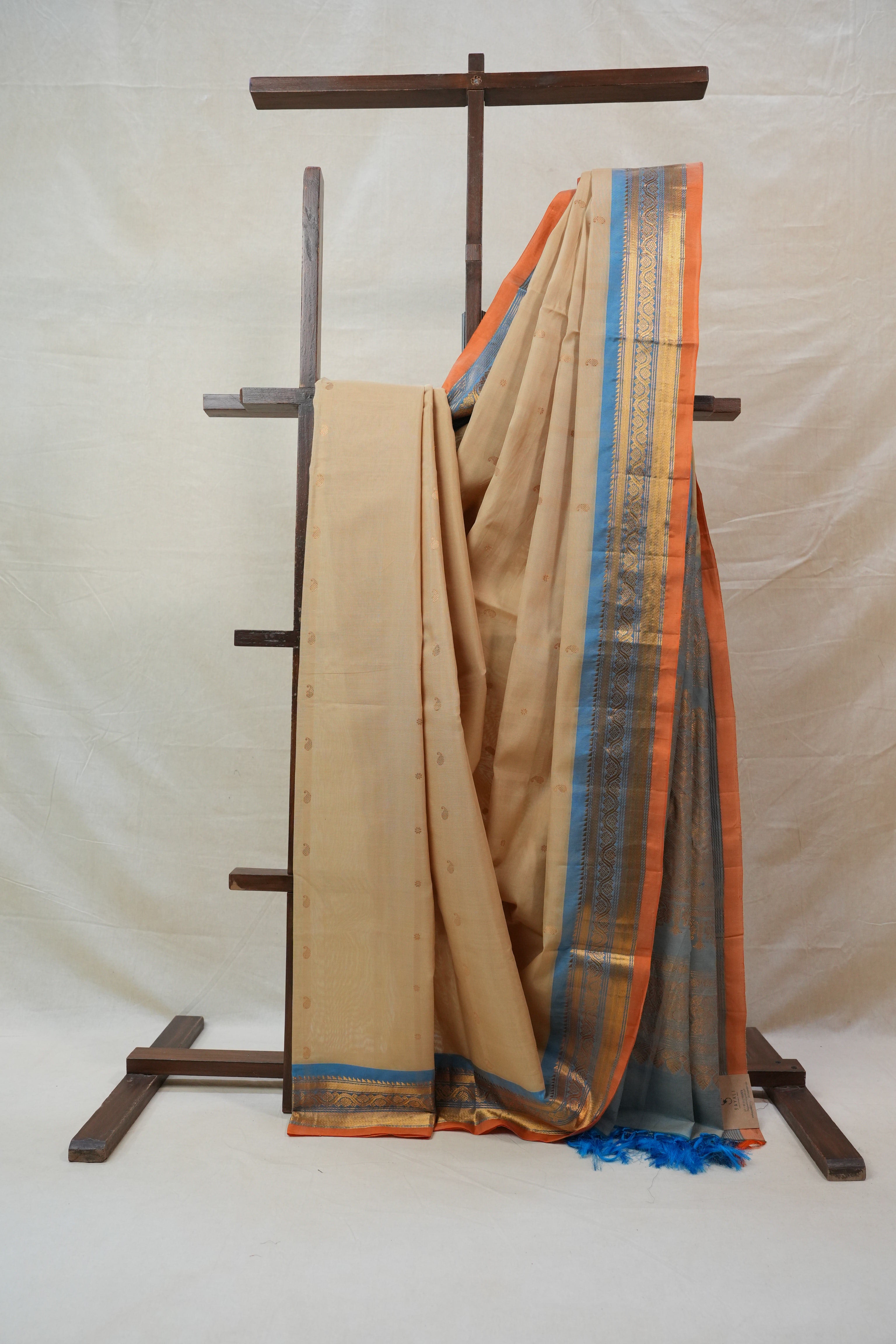 Beige Gadwal Cotton Silk Saree - SRBGCSS75