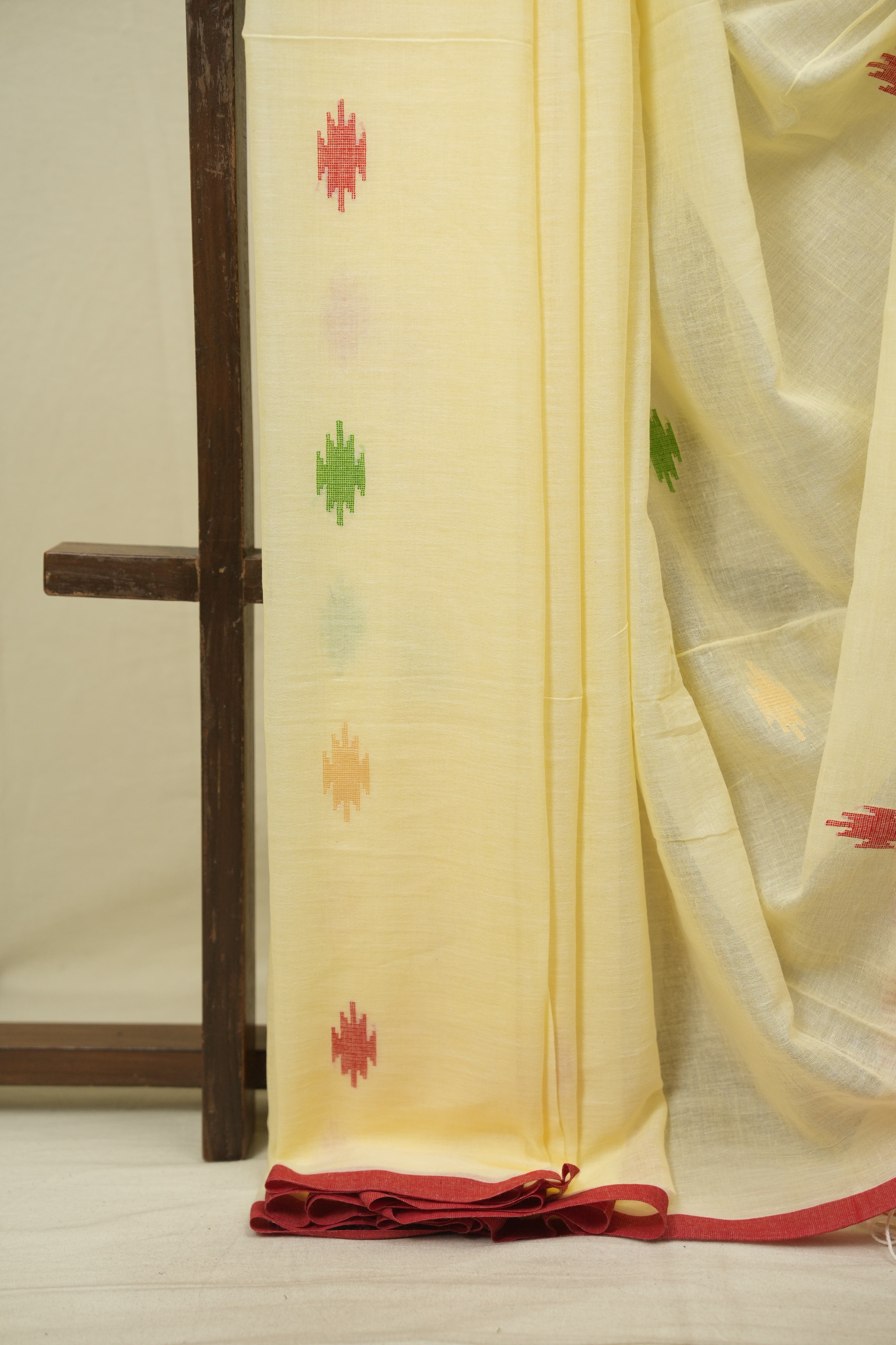 Light Yellow Bengal Mul Cotton Saree - SRLYBMCS078