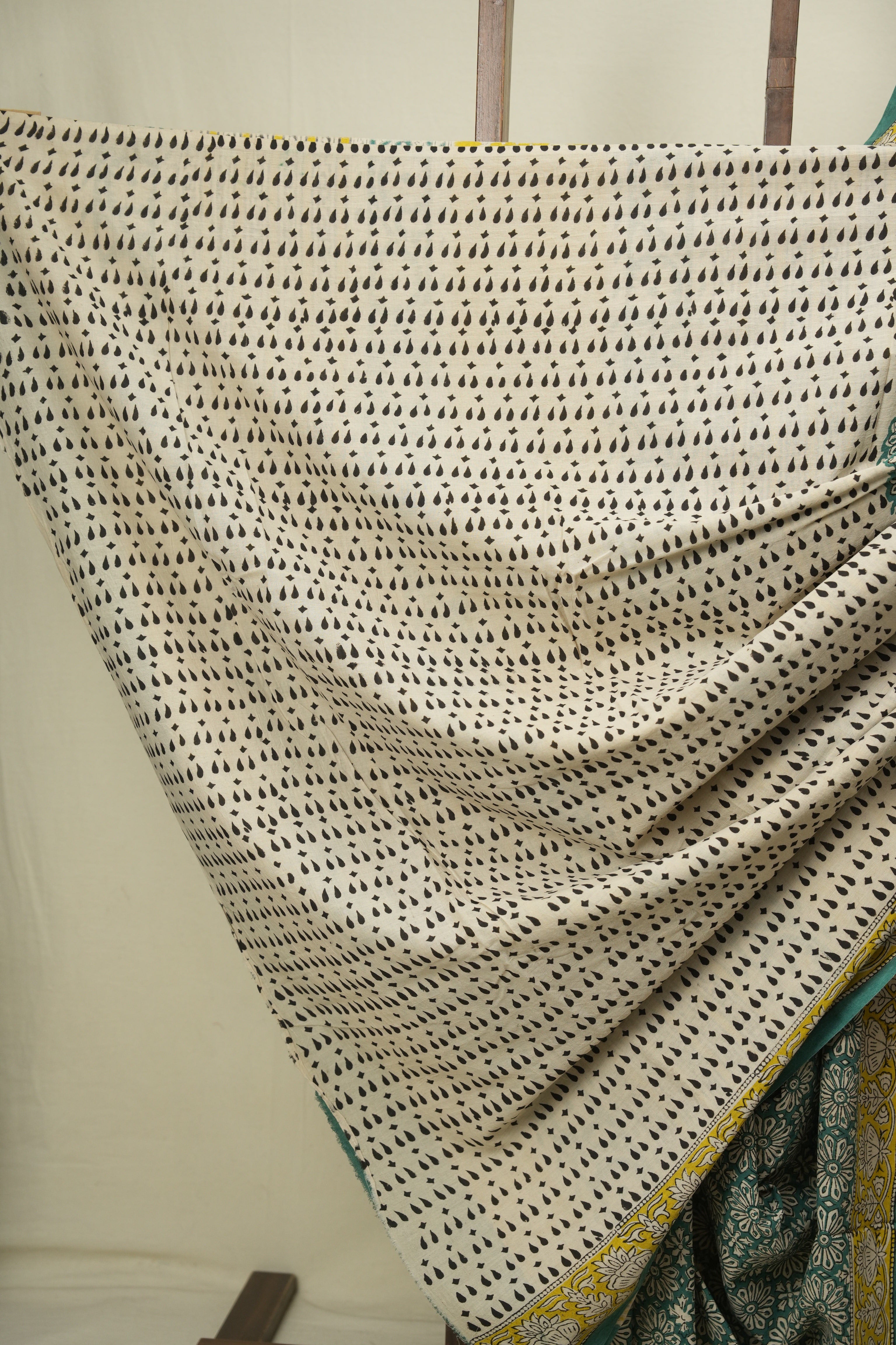 Green HBP Cotton Saree - SRGCS3618
