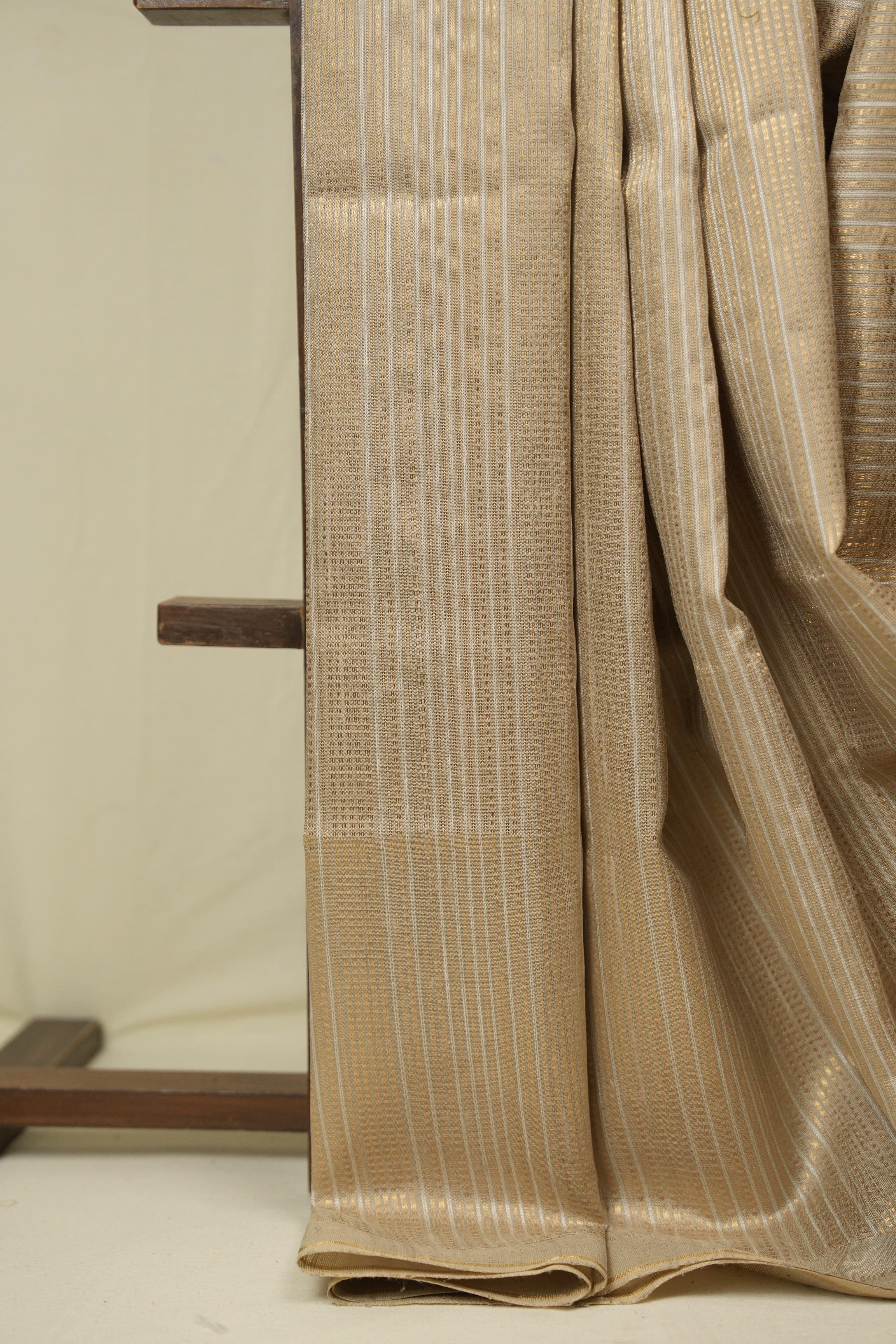 Cream Raw Silk Saree - SRCRSS1022