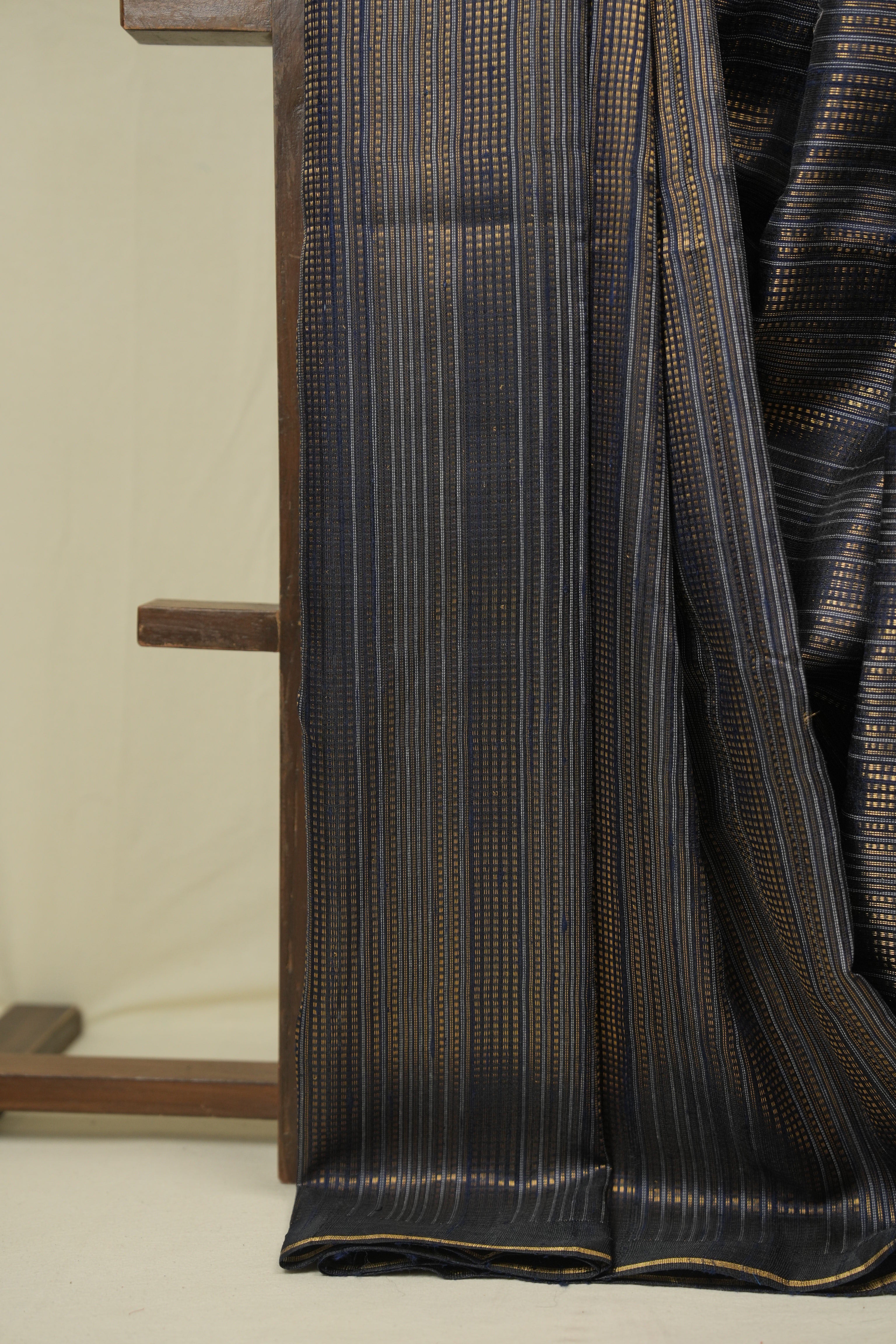 Navy Blue Raw Silk Saree - SRNBRSS1038