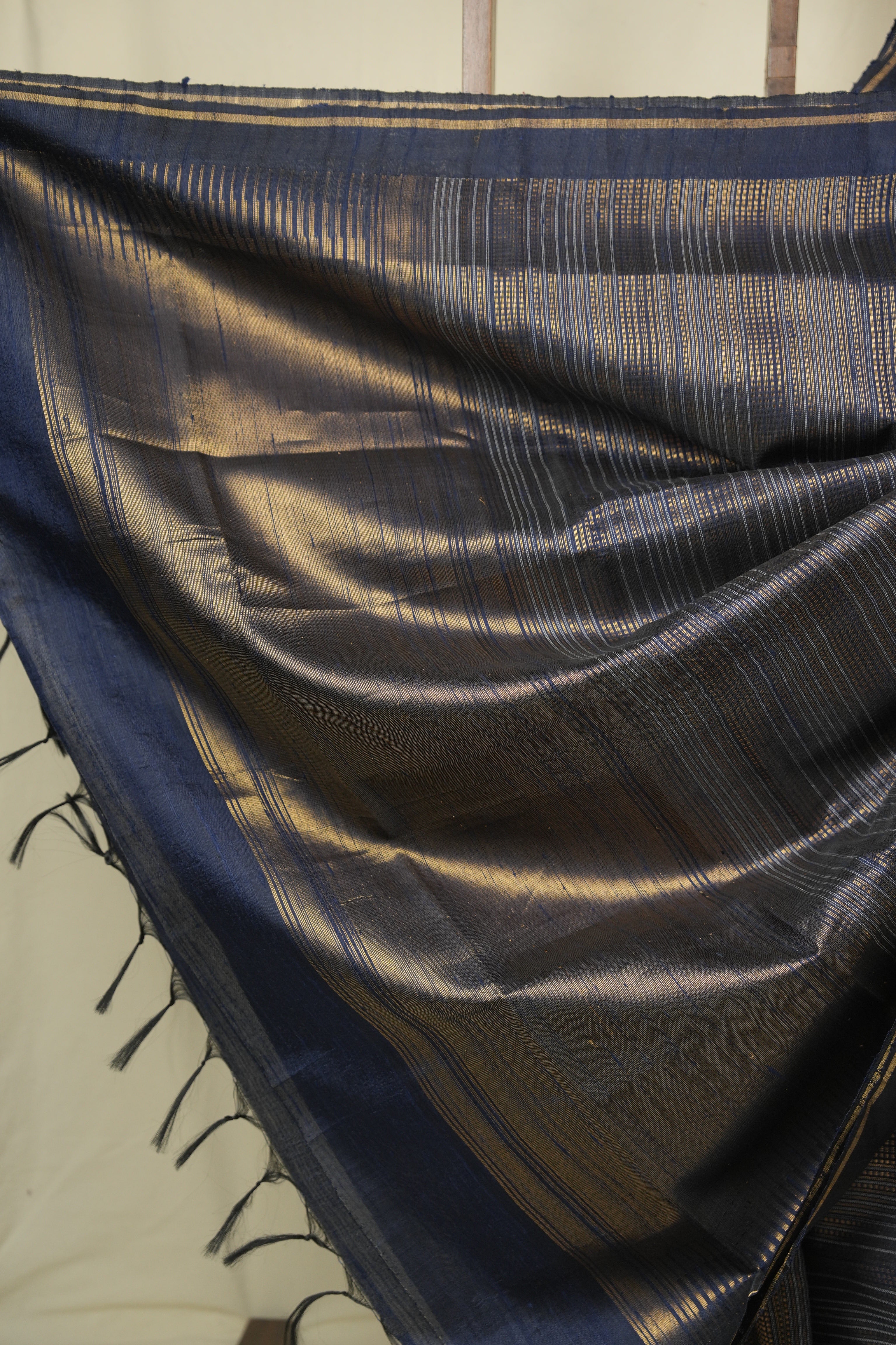 Navy Blue Raw Silk Saree - SRNBRSS1038