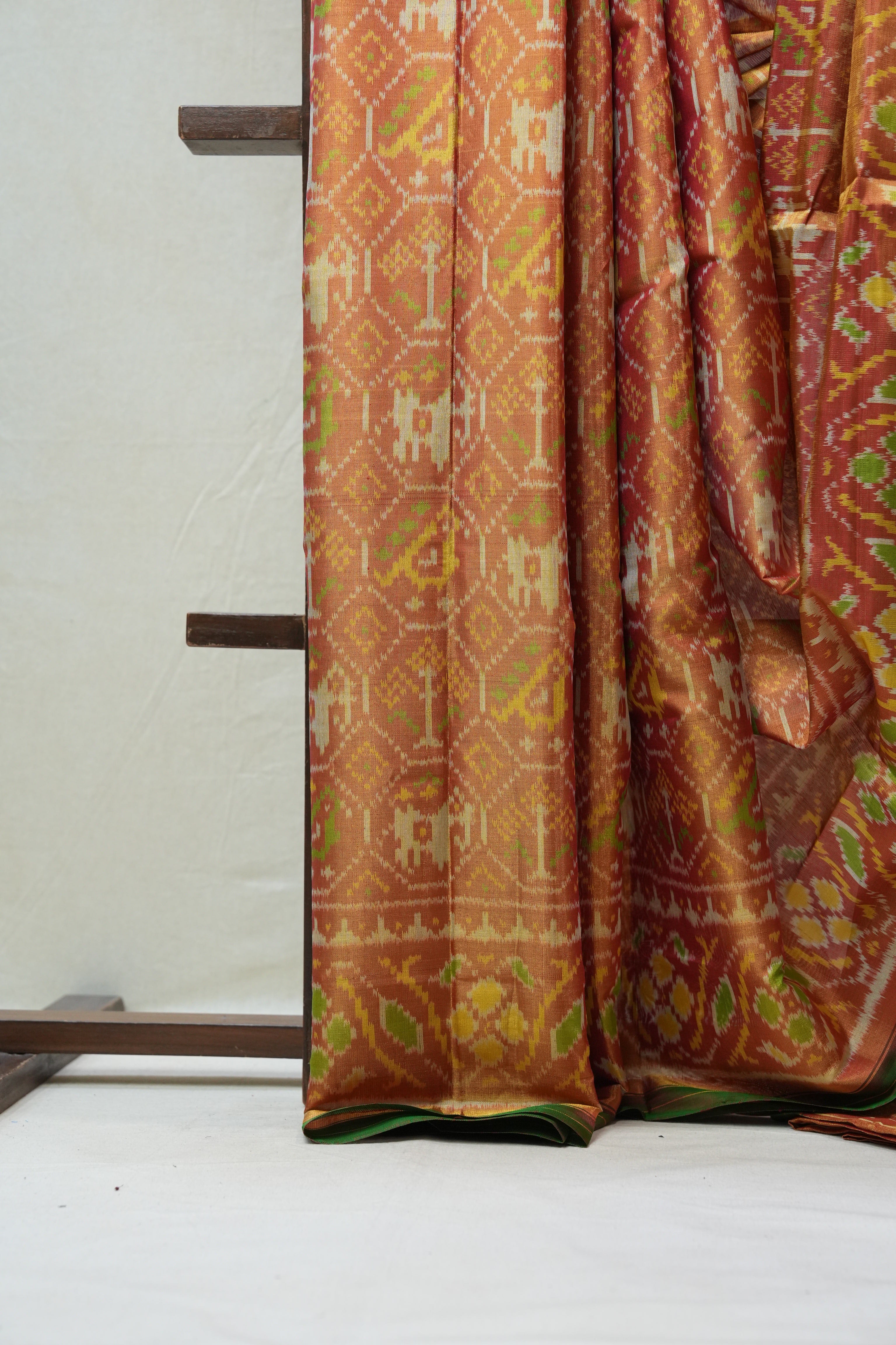 Two Tone Gold Yellow Rajkot Patola Silk Saree - SRTTGYRPSS422