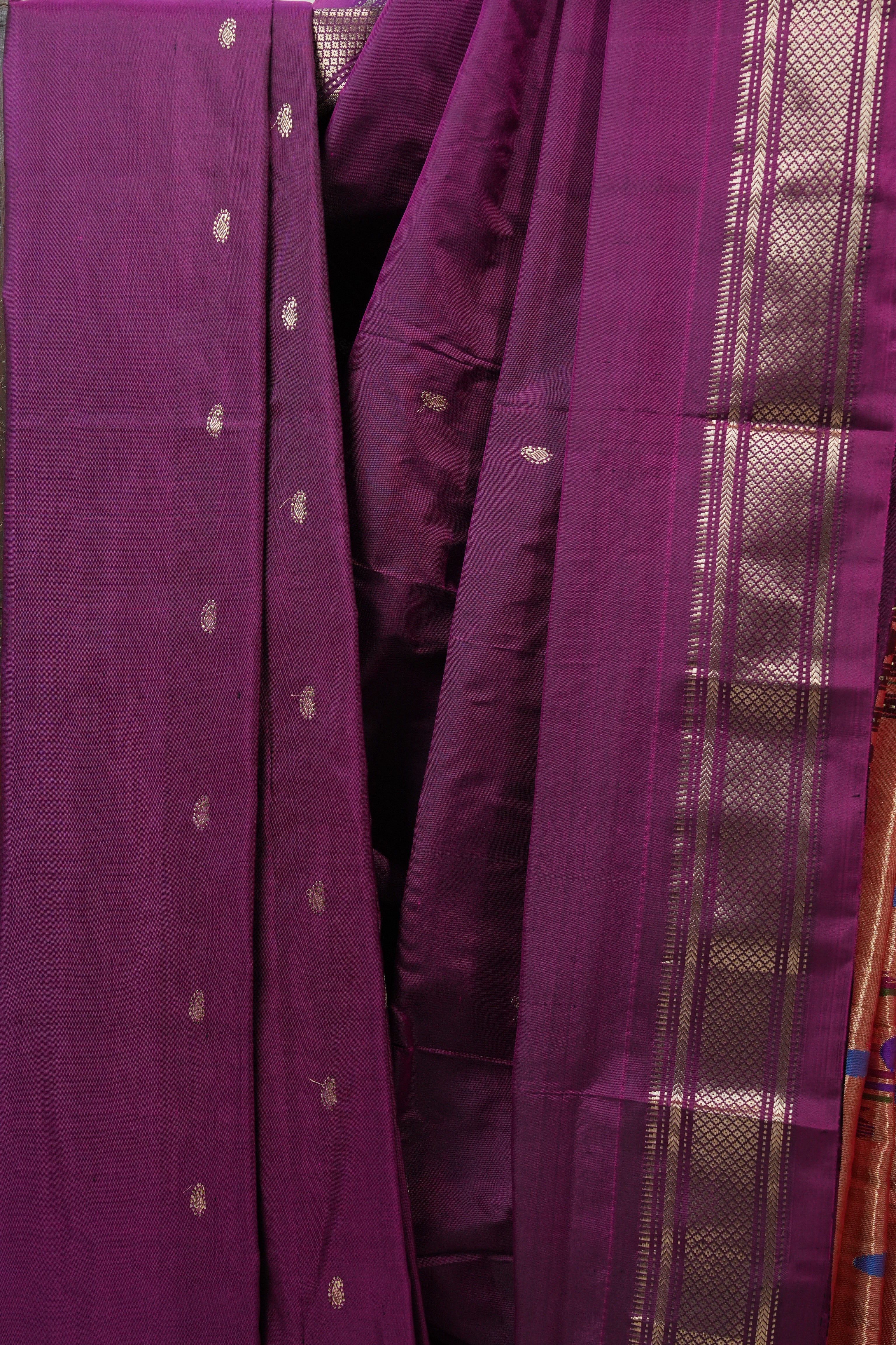 Magenta Silk Paithani Saree - SRMSPS575