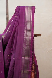 Magenta Silk Paithani Saree - SRMSPS575