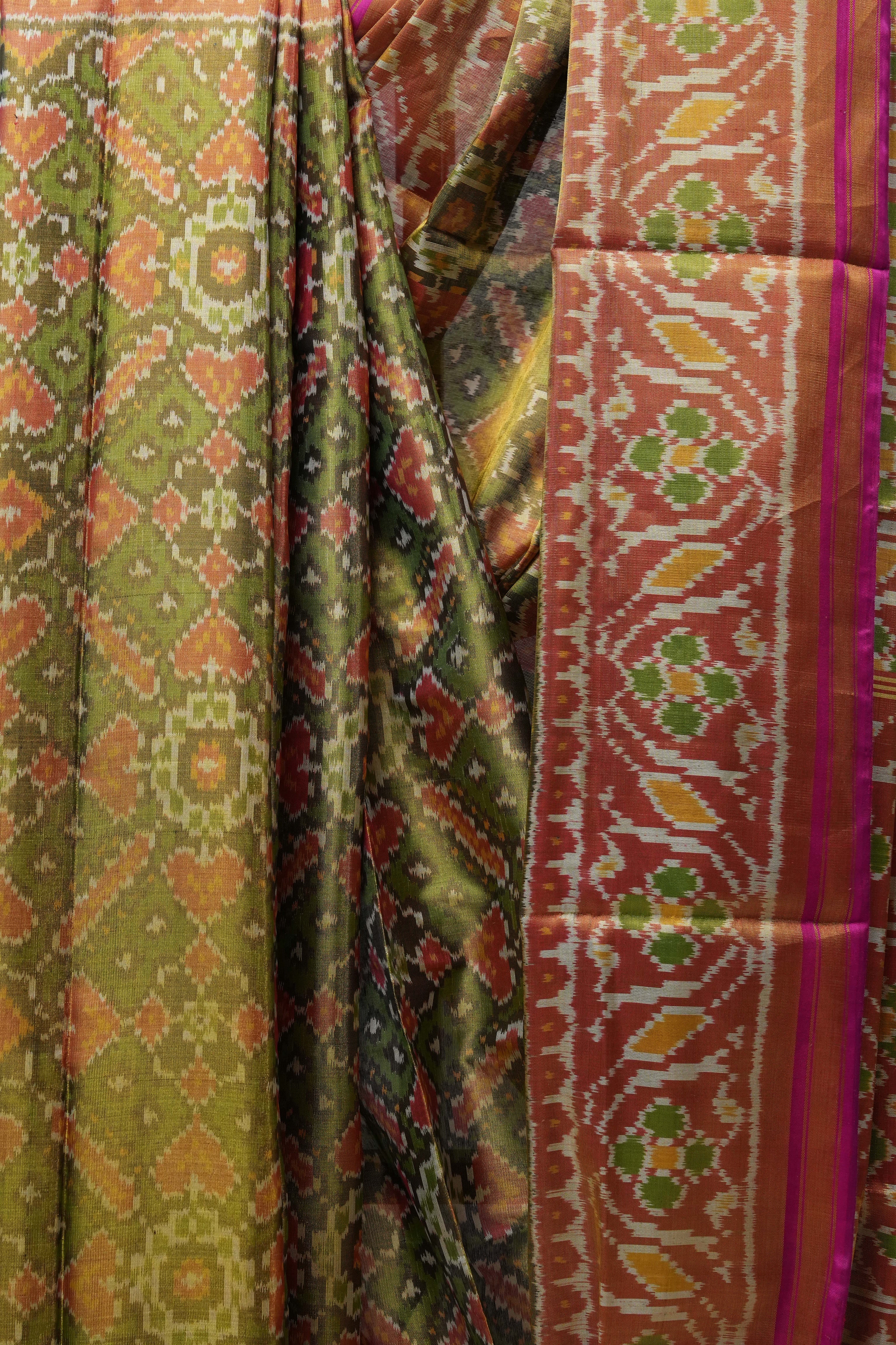 Two Tone Green Rajkot Patola Silk Saree - SRTTGRPSS438