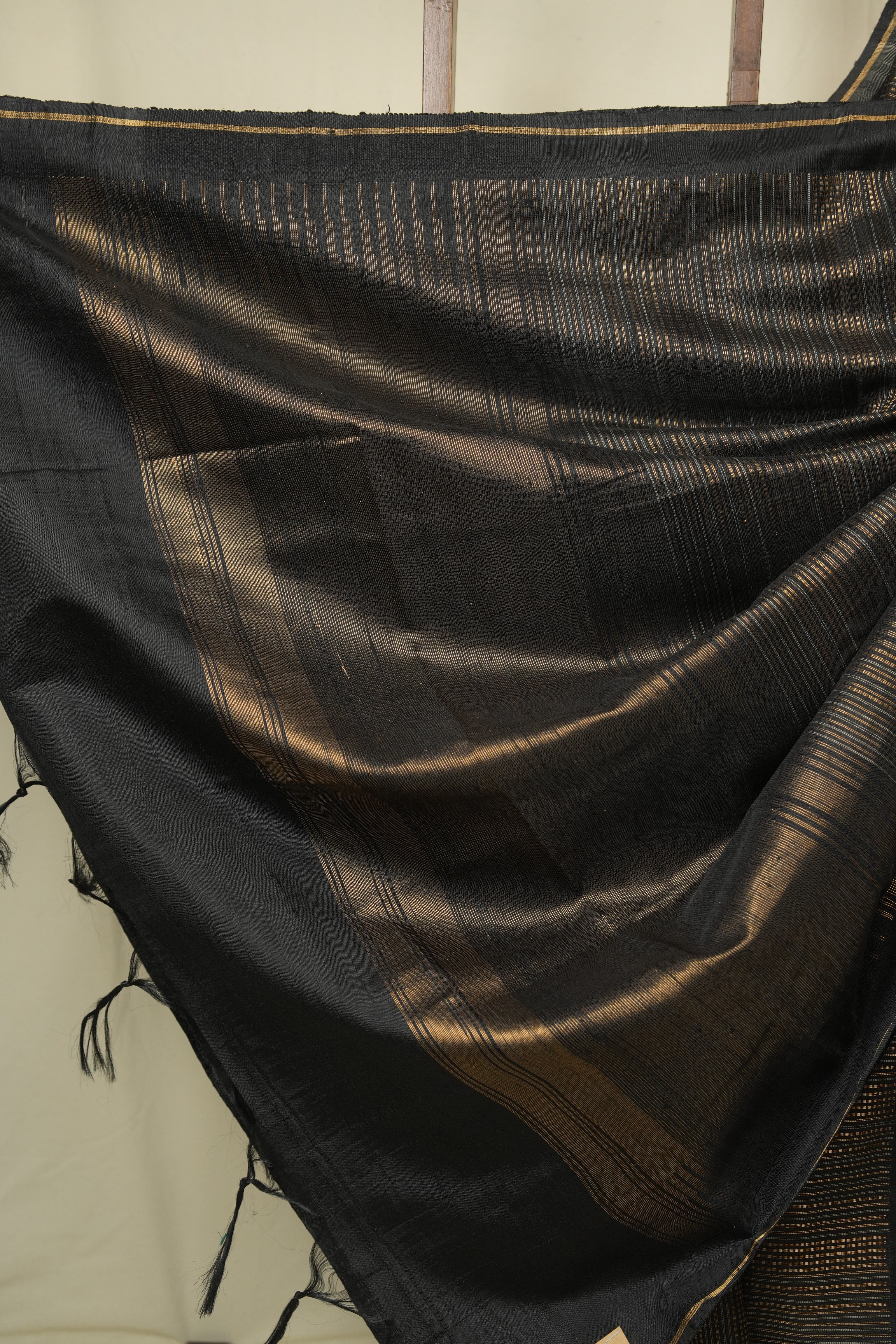 Black Raw Silk Saree - SRBRSS1035