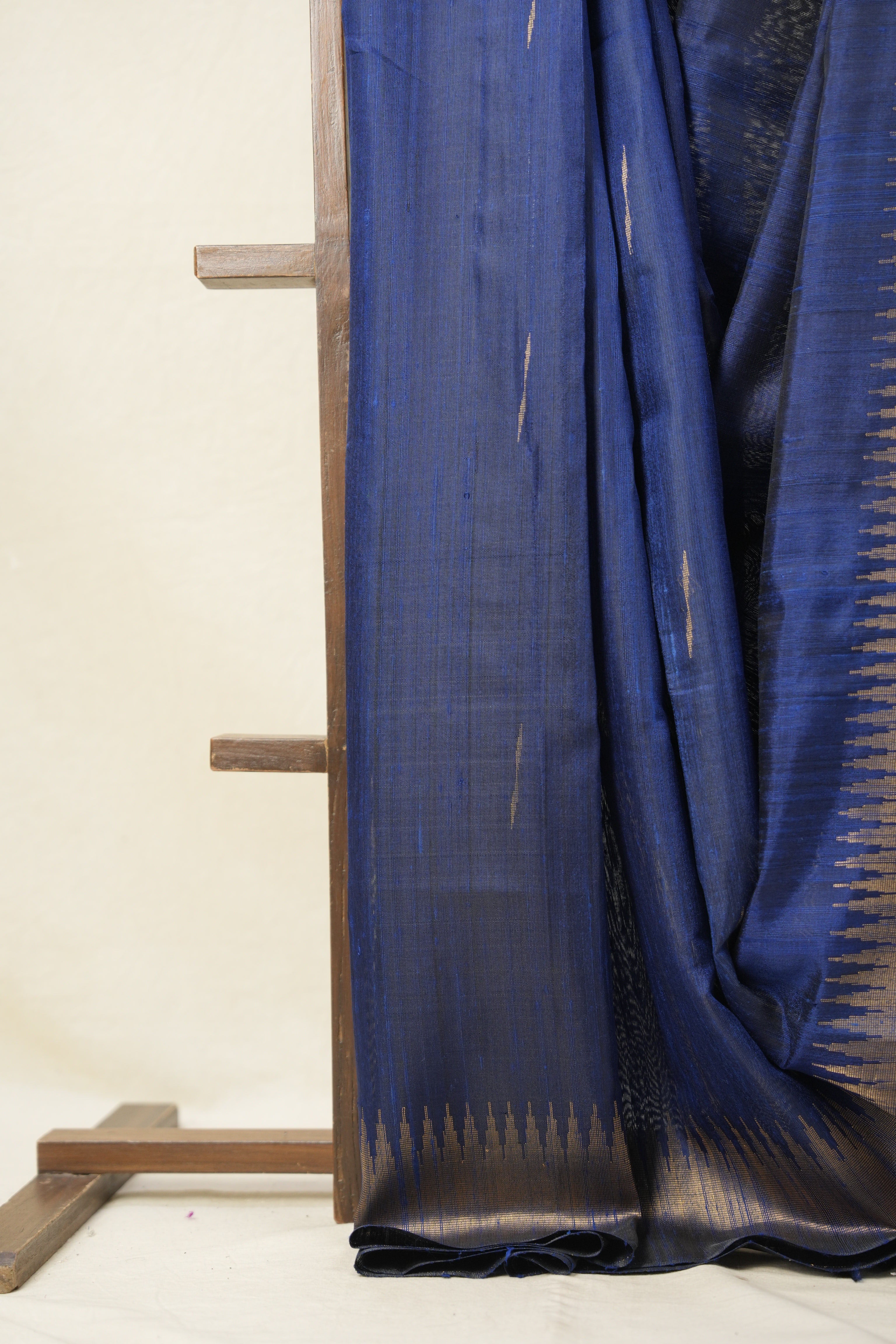 Navy Blue Raw Silk Saree - SRNBRSS937