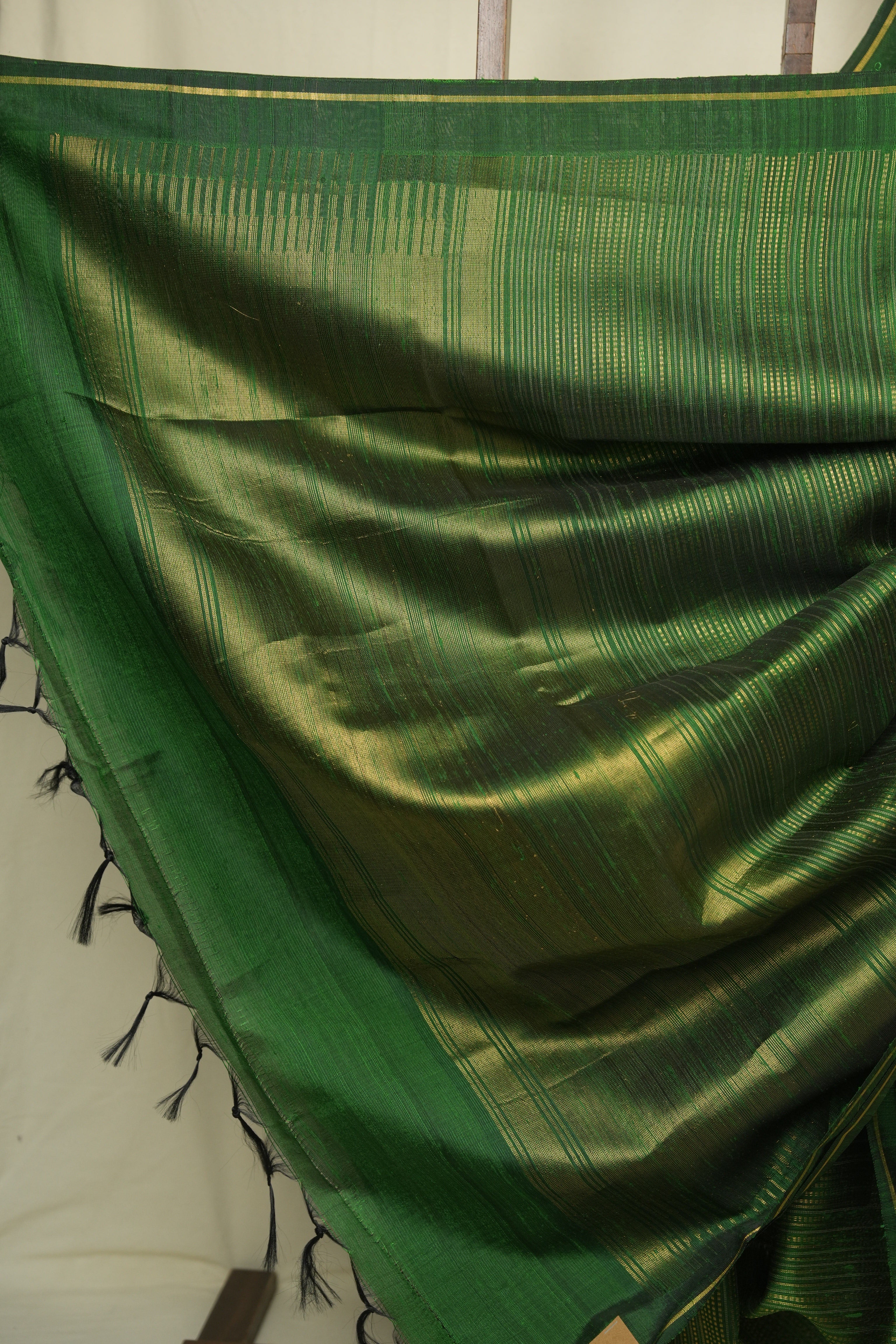 Green Raw Silk Saree - SRGRSS1036