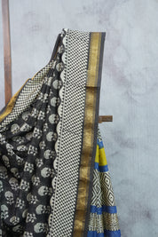 Black HBP Cotton Silk Saree With Maheshwari Border - SRBCSS973