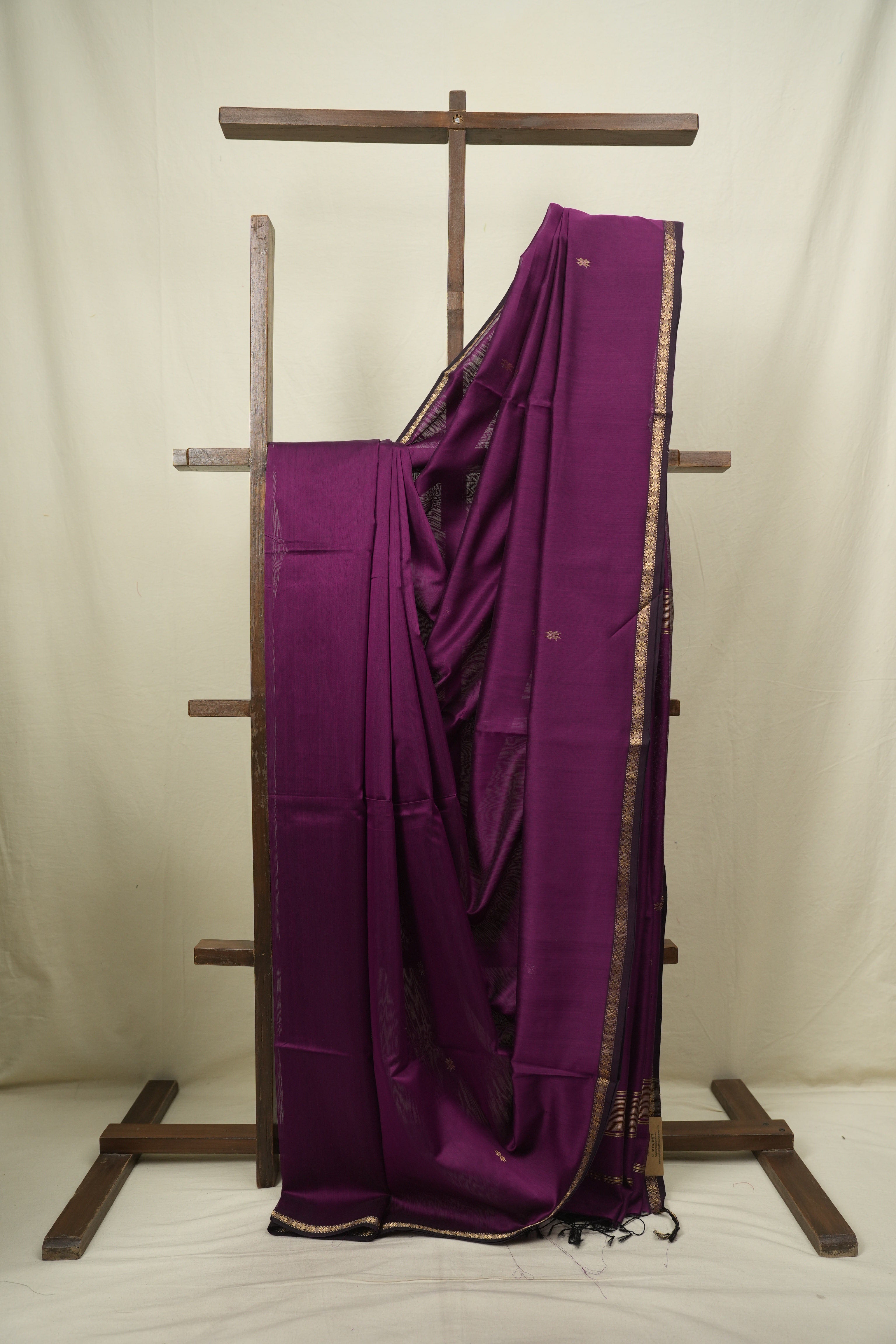 Magenta Maheshwari Saree - SRMMS1333