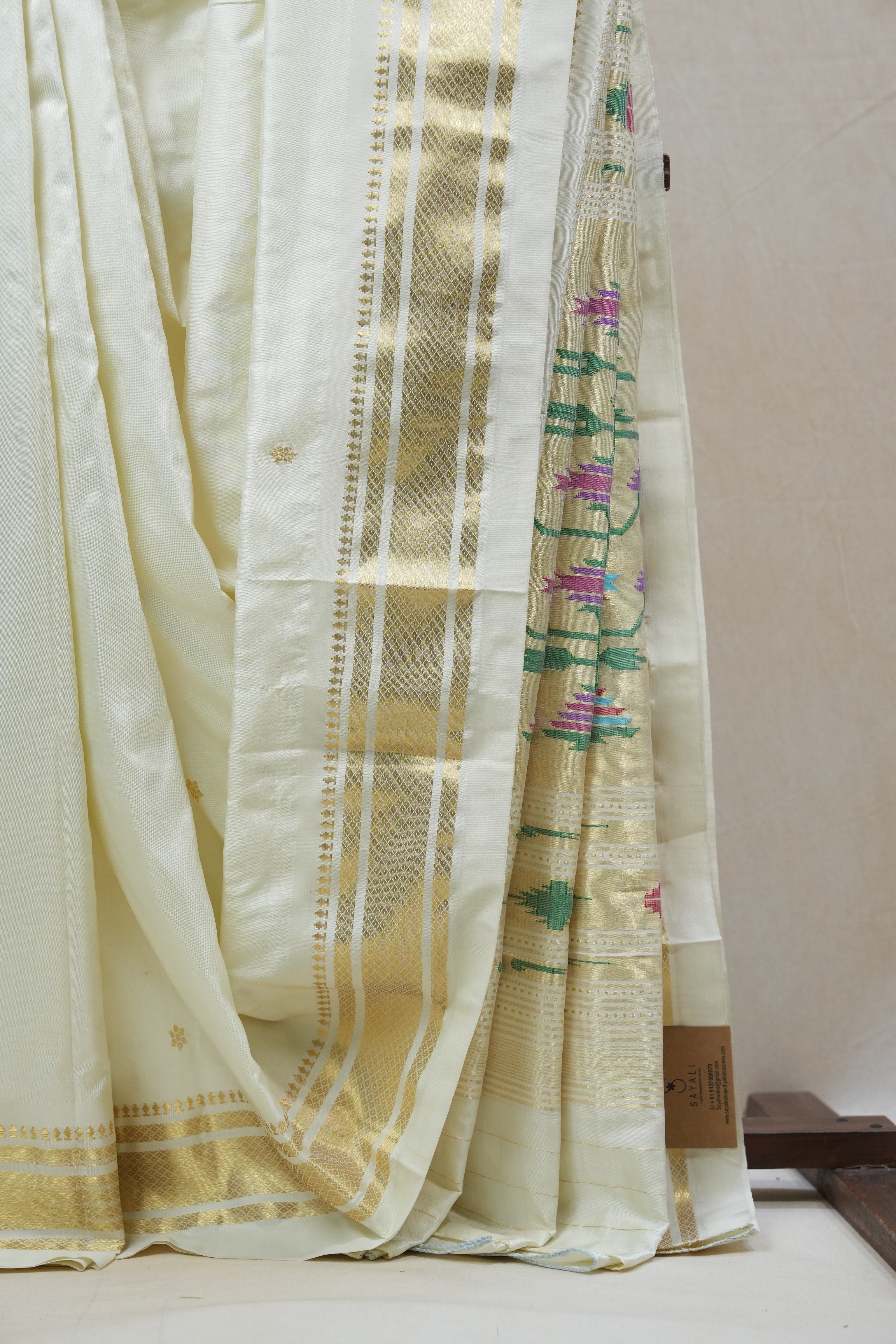 Off-White Silk Paithani Saree - SROWSPS592