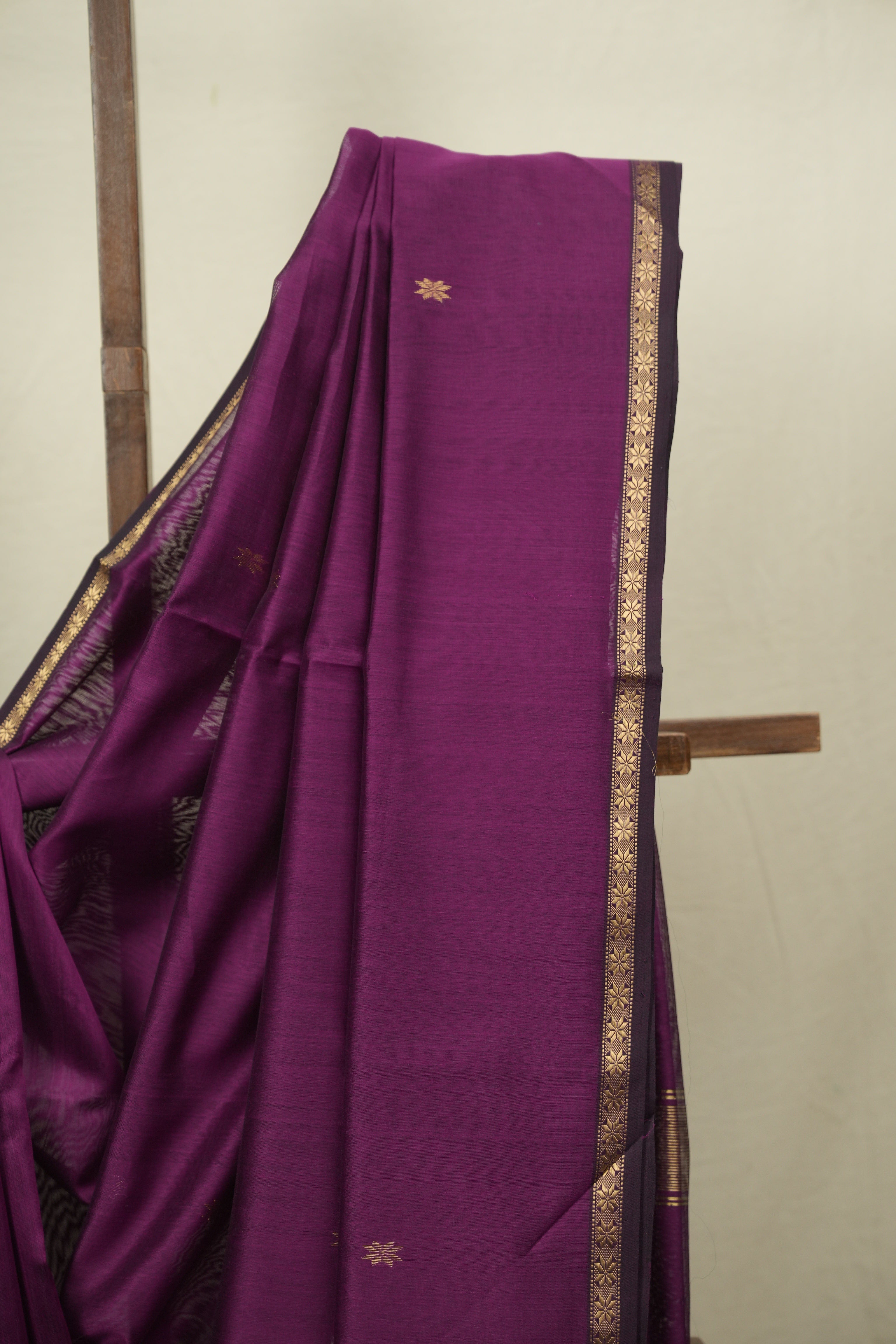 Magenta Maheshwari Saree - SRMMS1333