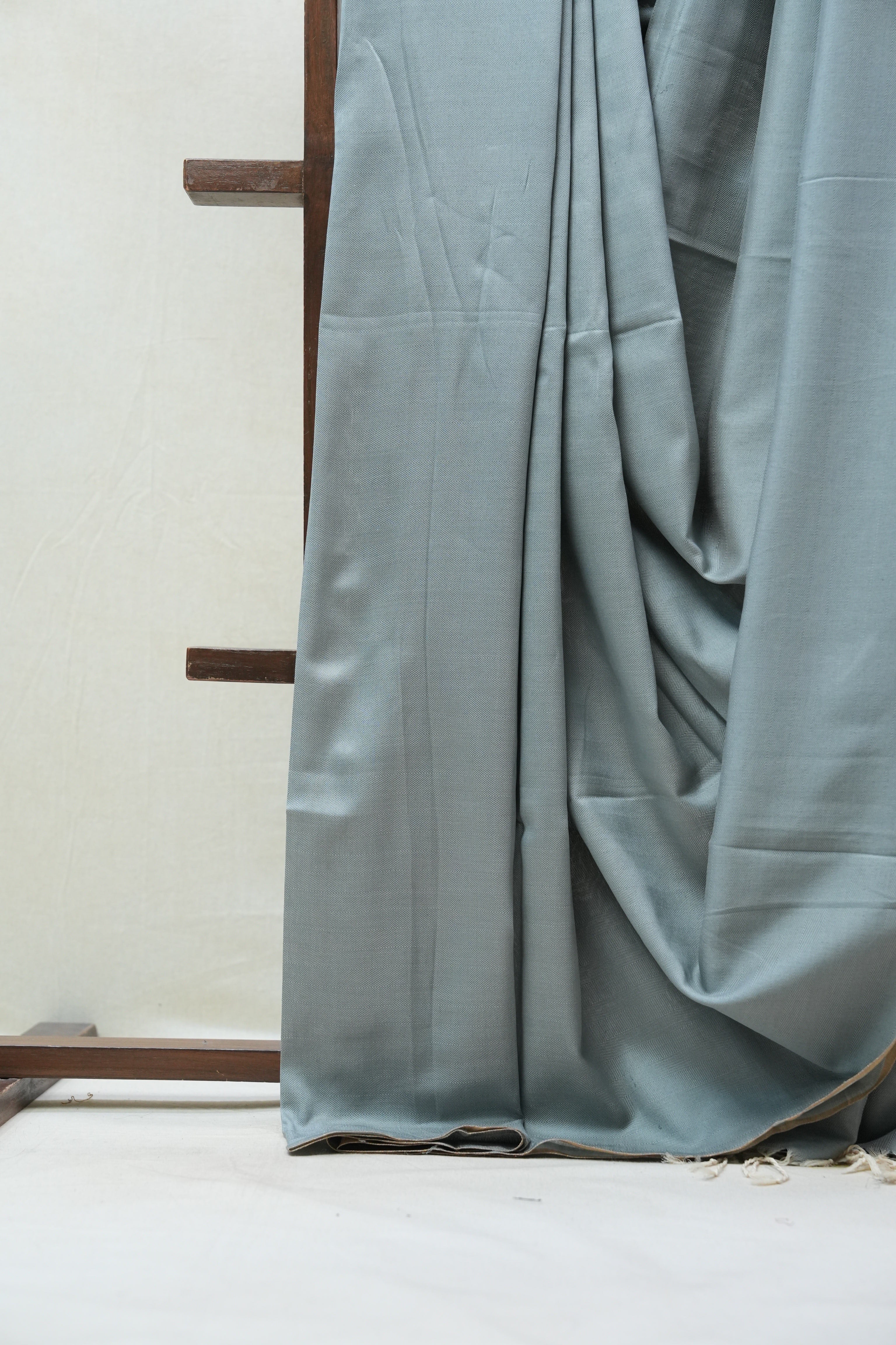 Grey Maheshwari Saree - SRGMS600