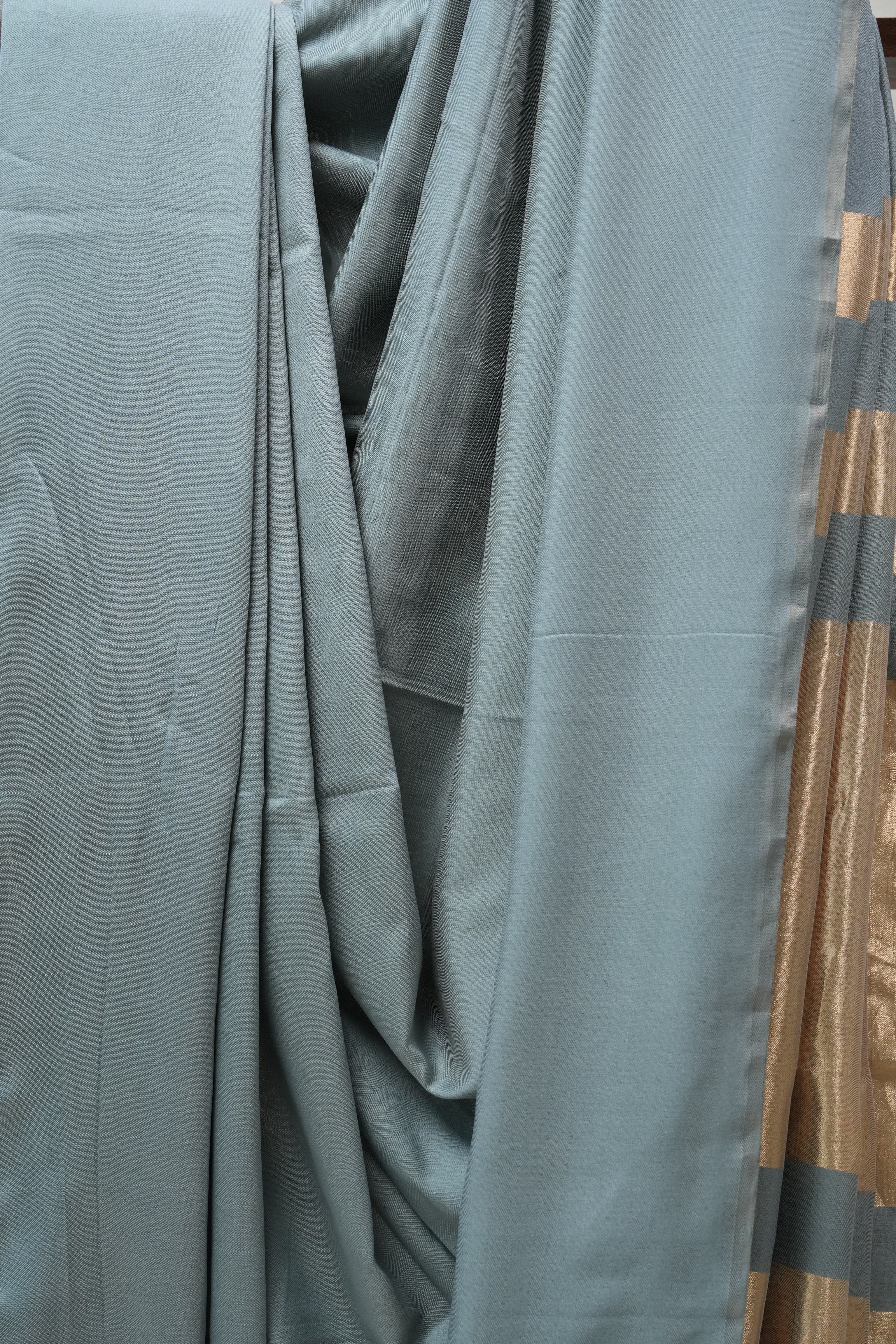 Grey Maheshwari Saree - SRGMS600