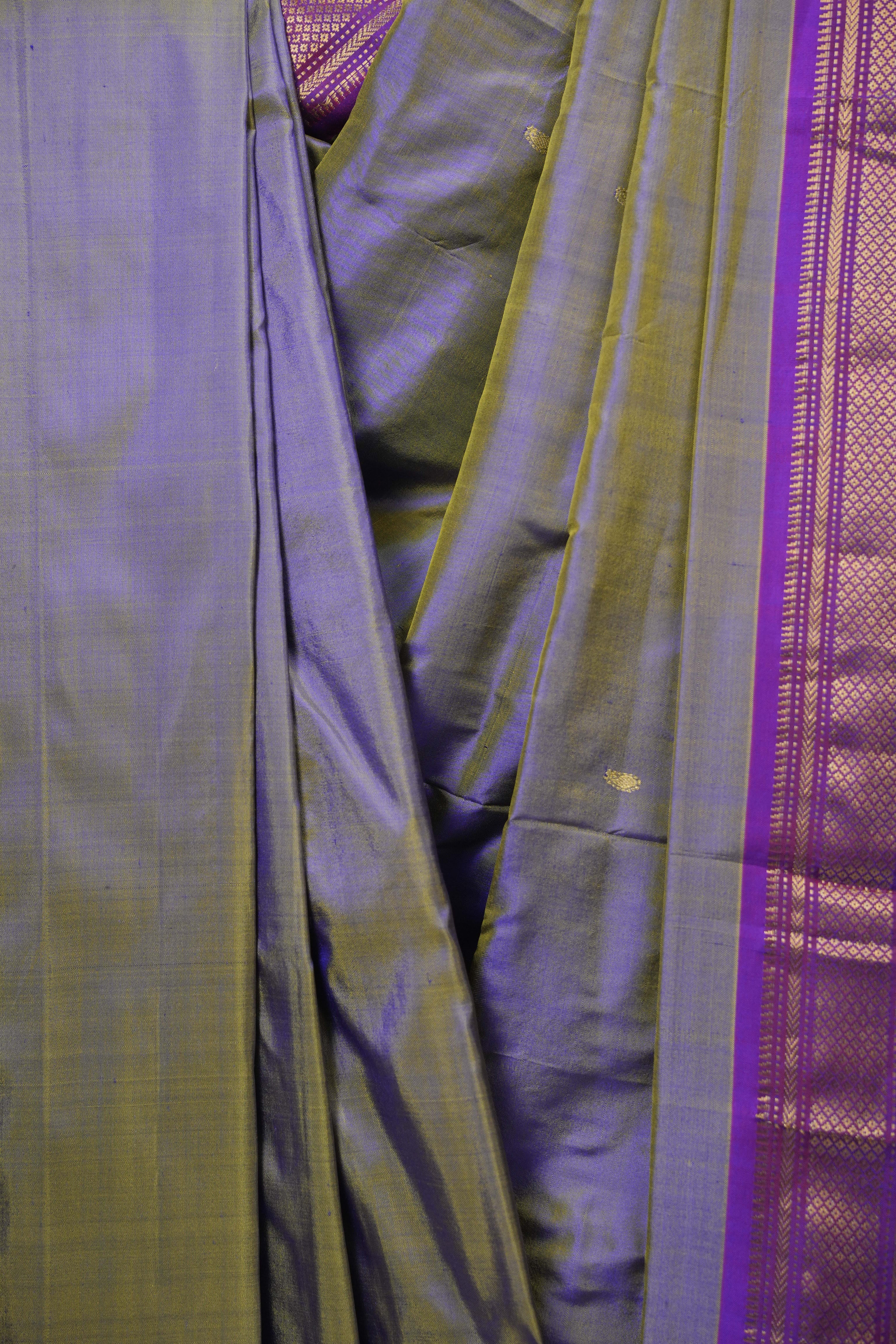 Two Tone Lavender Silk Paithani Saree - SRTTLSPS803