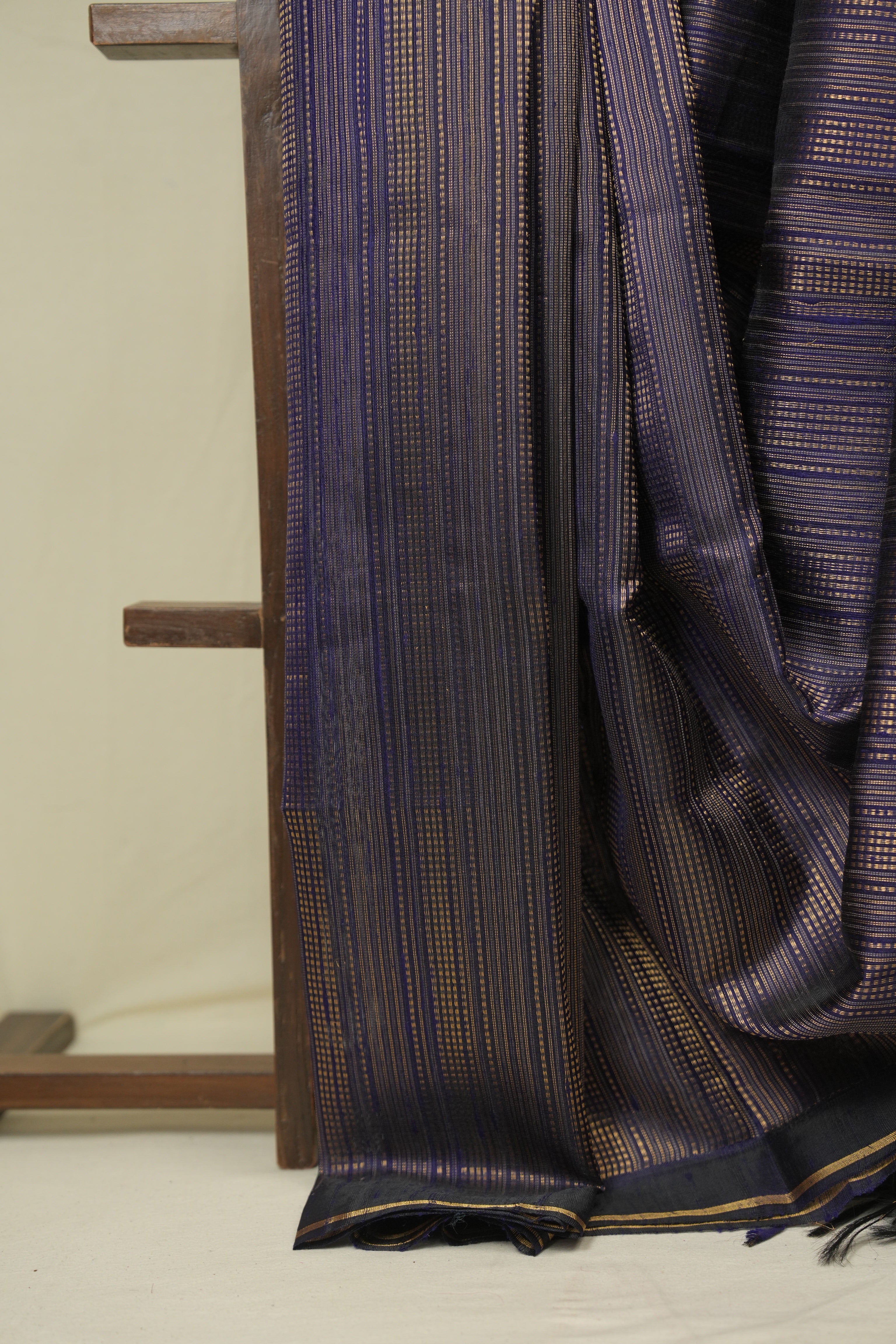Navy Blue Raw Silk Saree - SRNBRSS1027