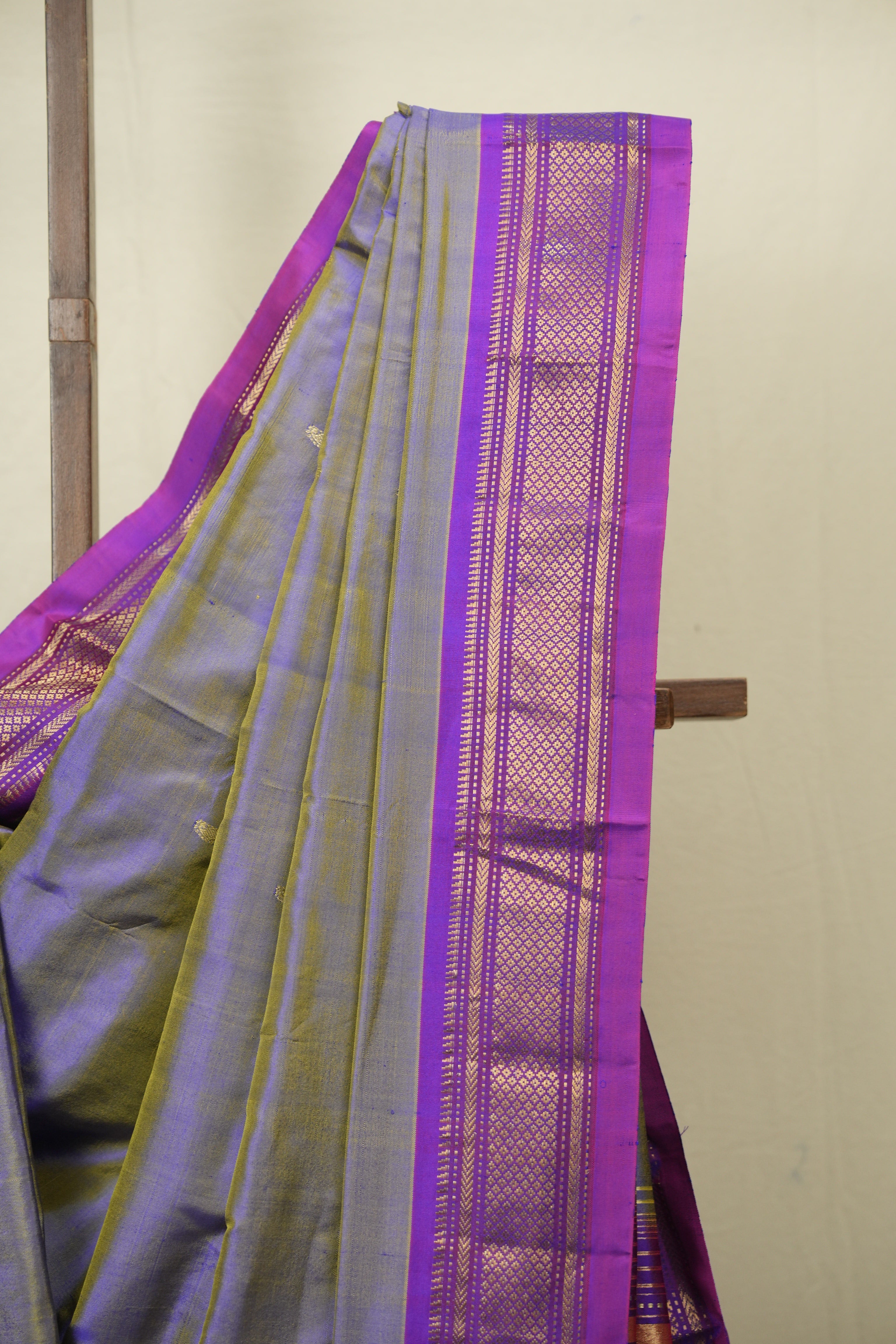 Two Tone Lavender Silk Paithani Saree - SRTTLSPS803