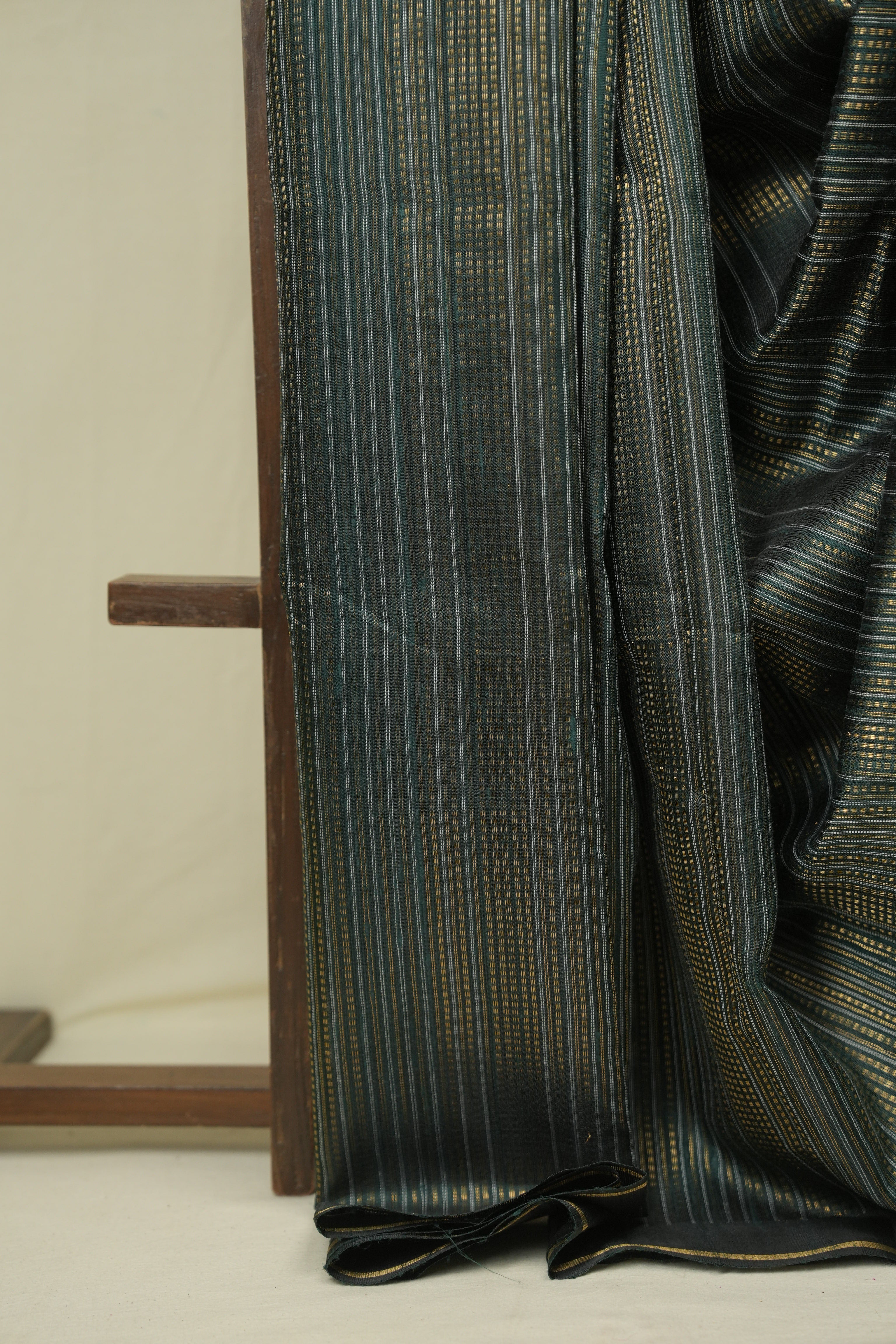 Dark Green Raw Silk Saree - SRDGRSS1030