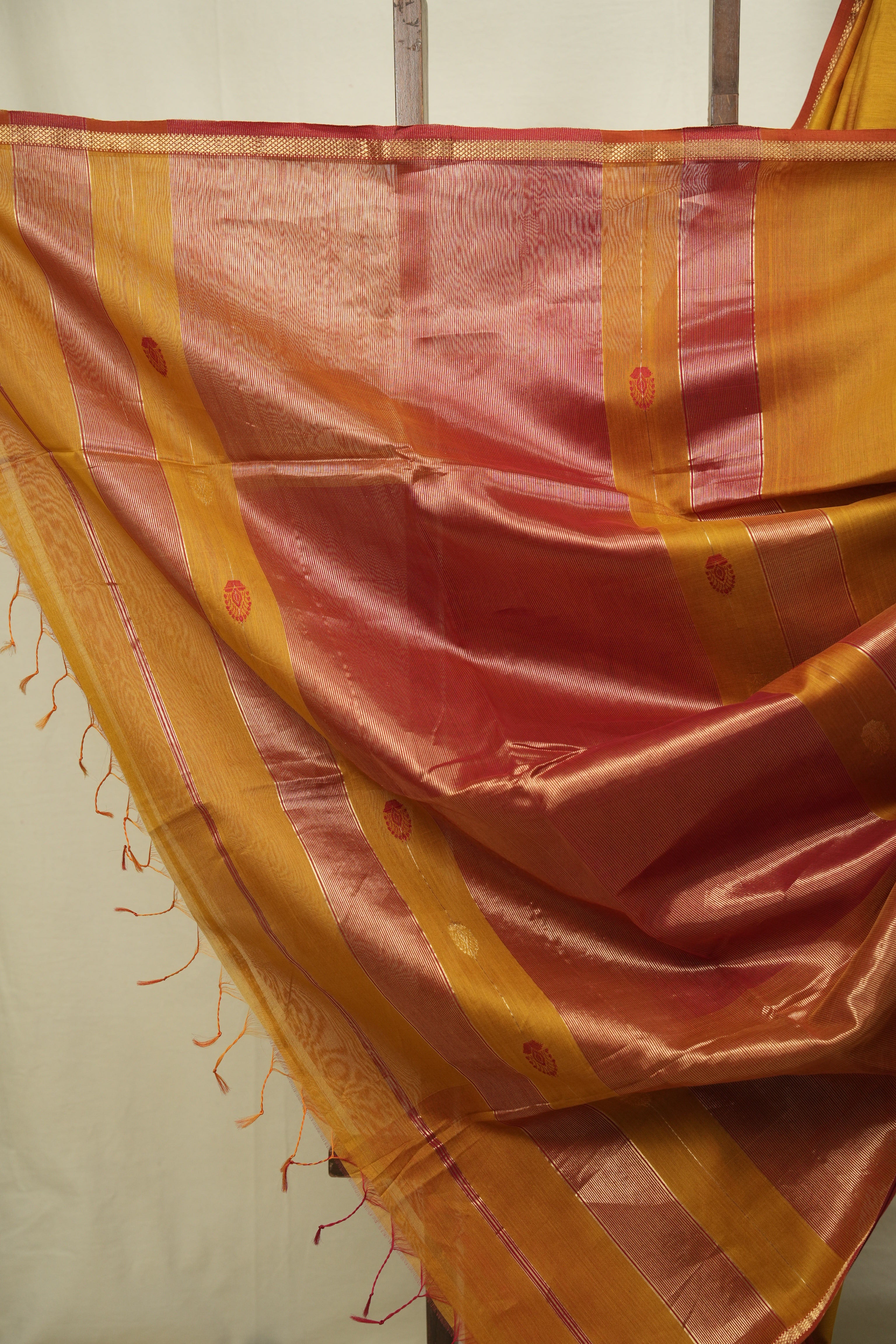 Dual Tone Mustard Maheshwari Saree - SRDTMMS1317