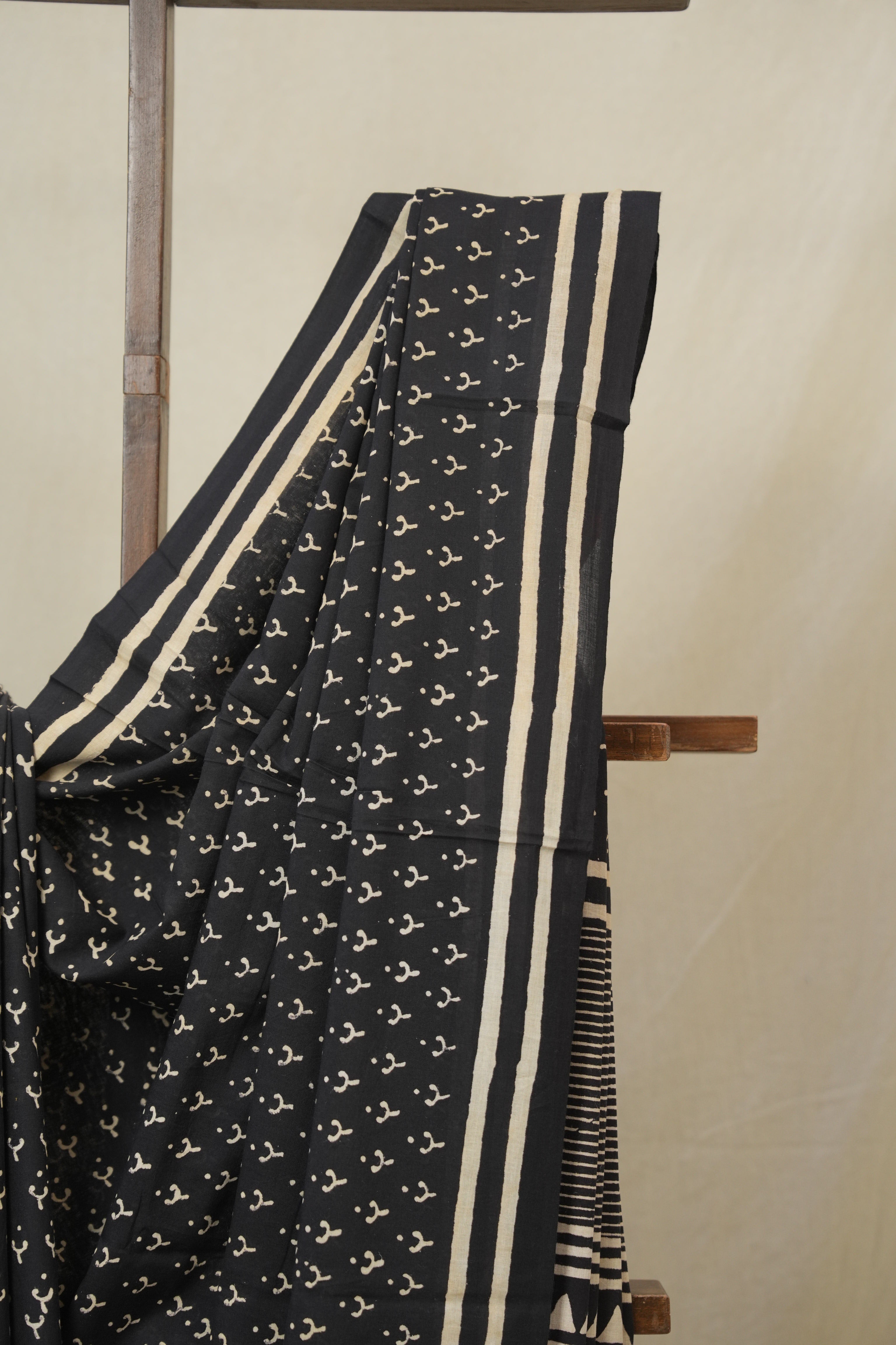 Black HBP Cotton Saree- SRBCS3270