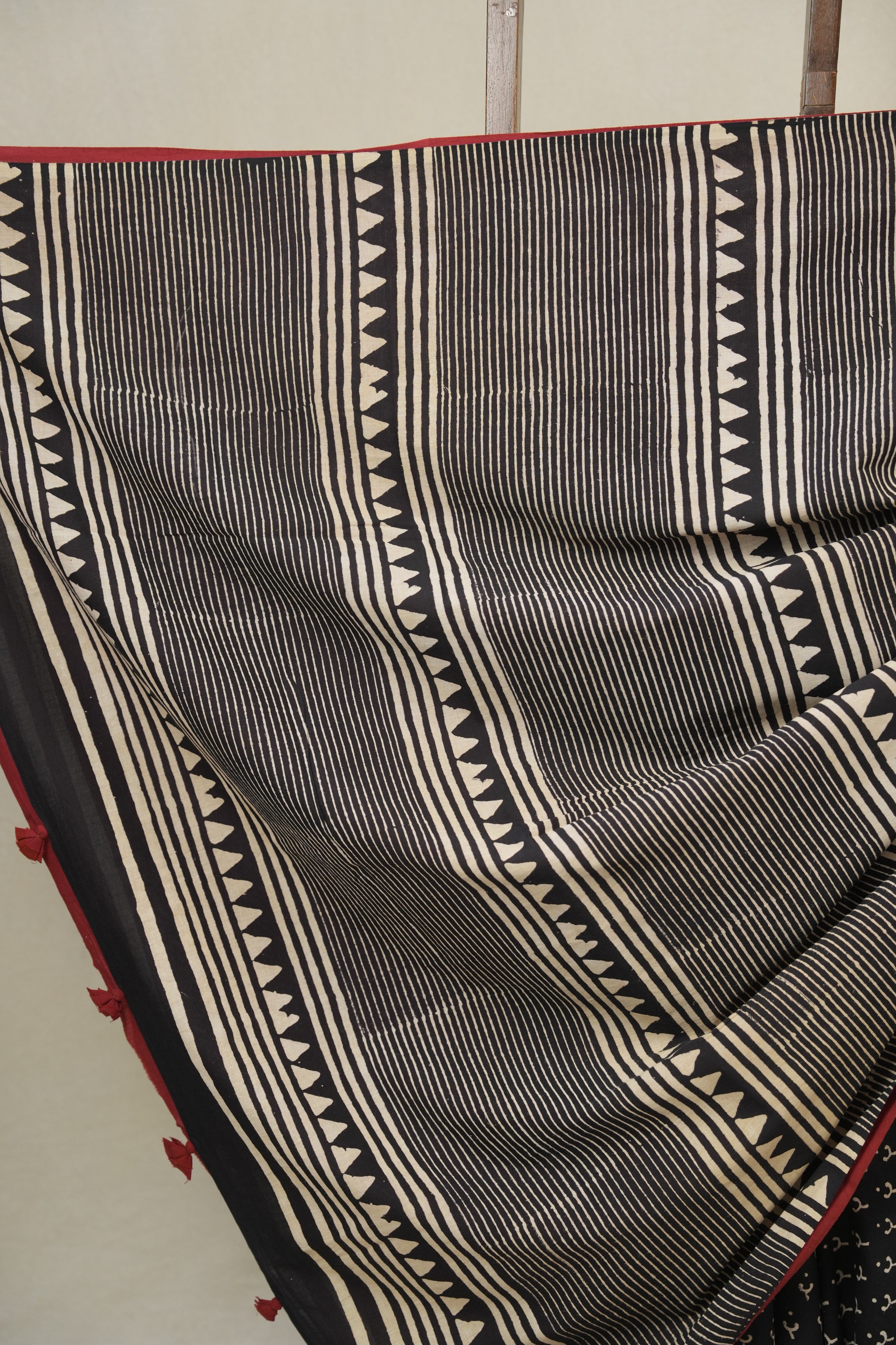Black HBP Cotton Saree- SRBCS3270