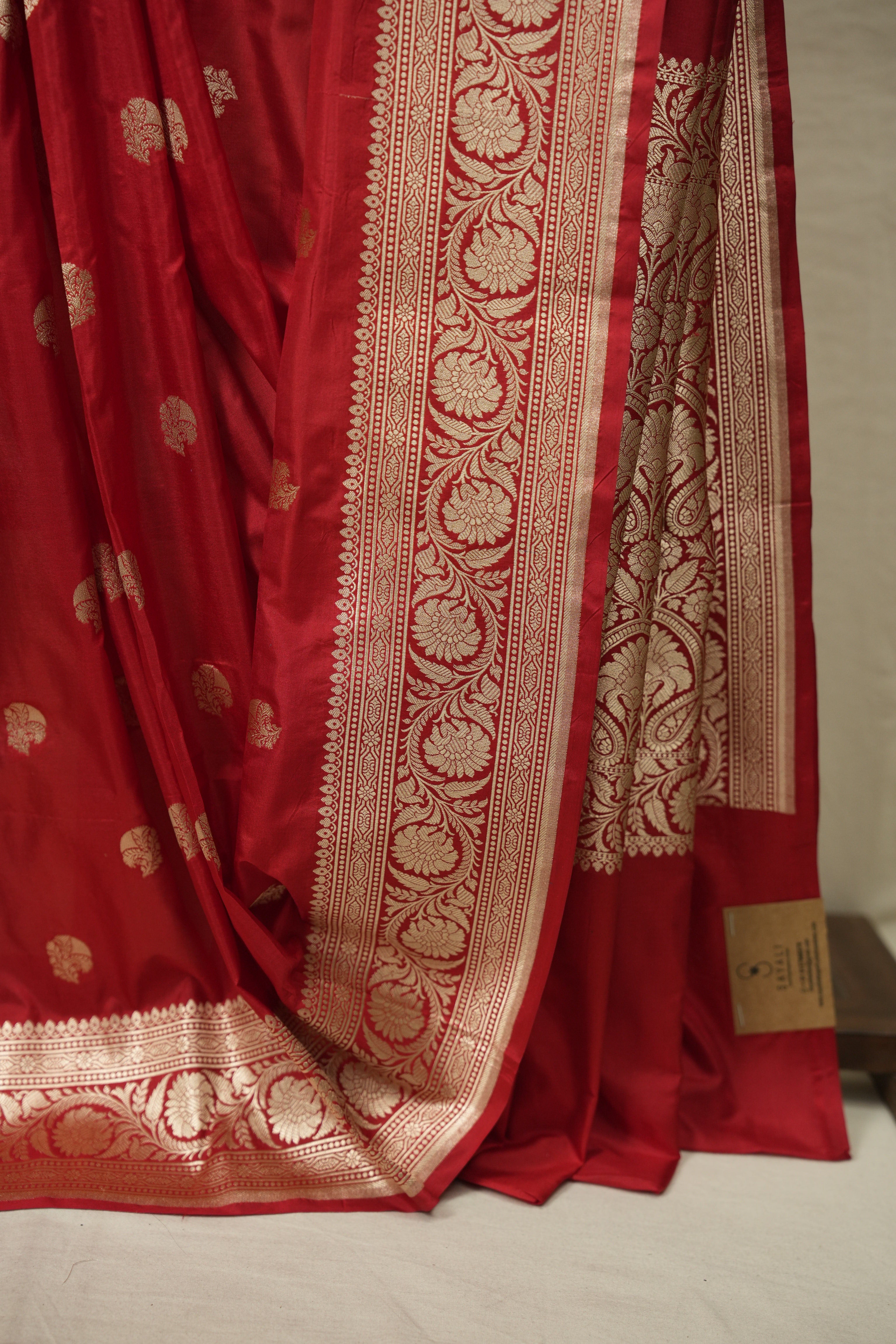 Red Banarasi Silk Saree - SRRBSS960