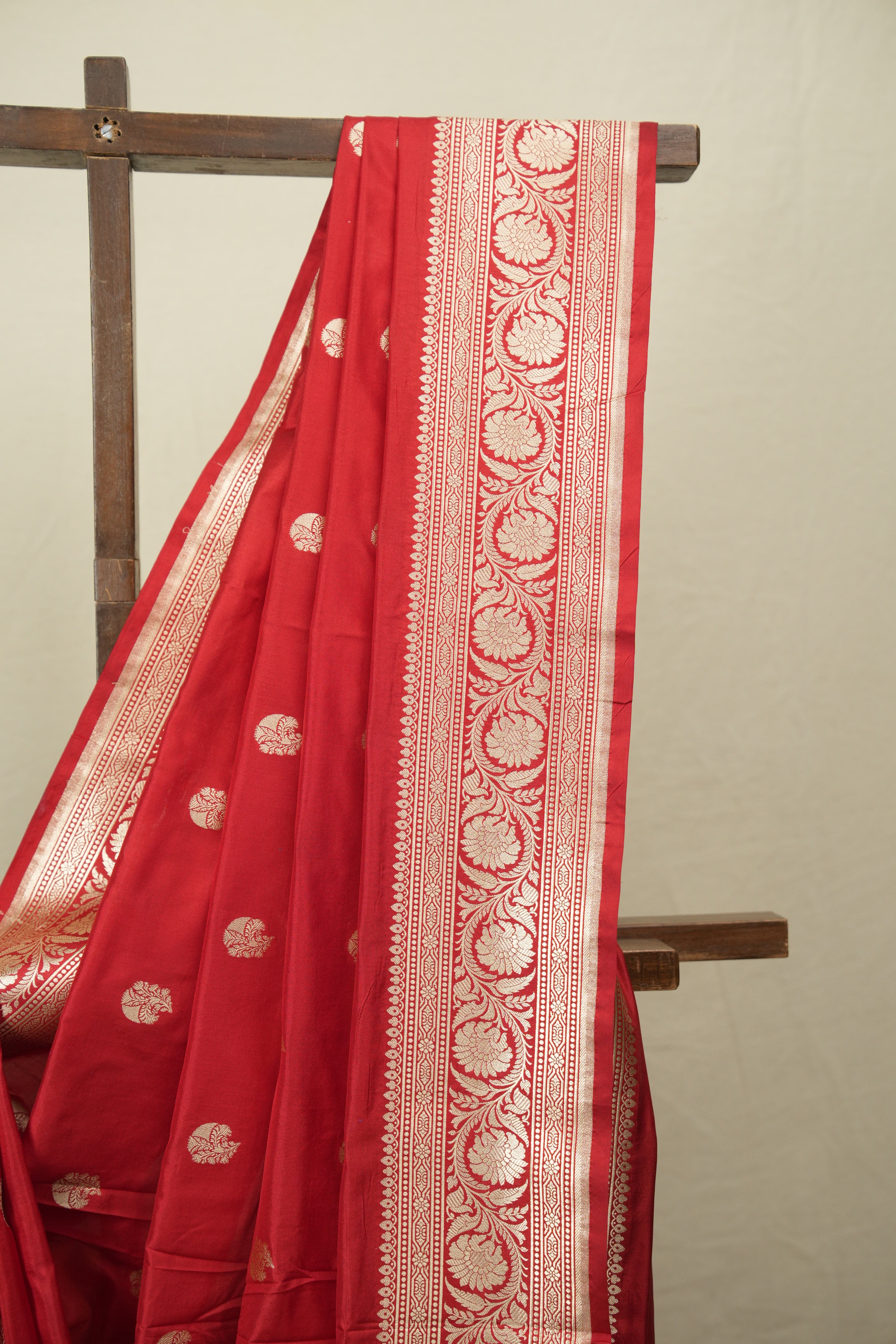 Red Banarasi Silk Saree - SRRBSS960