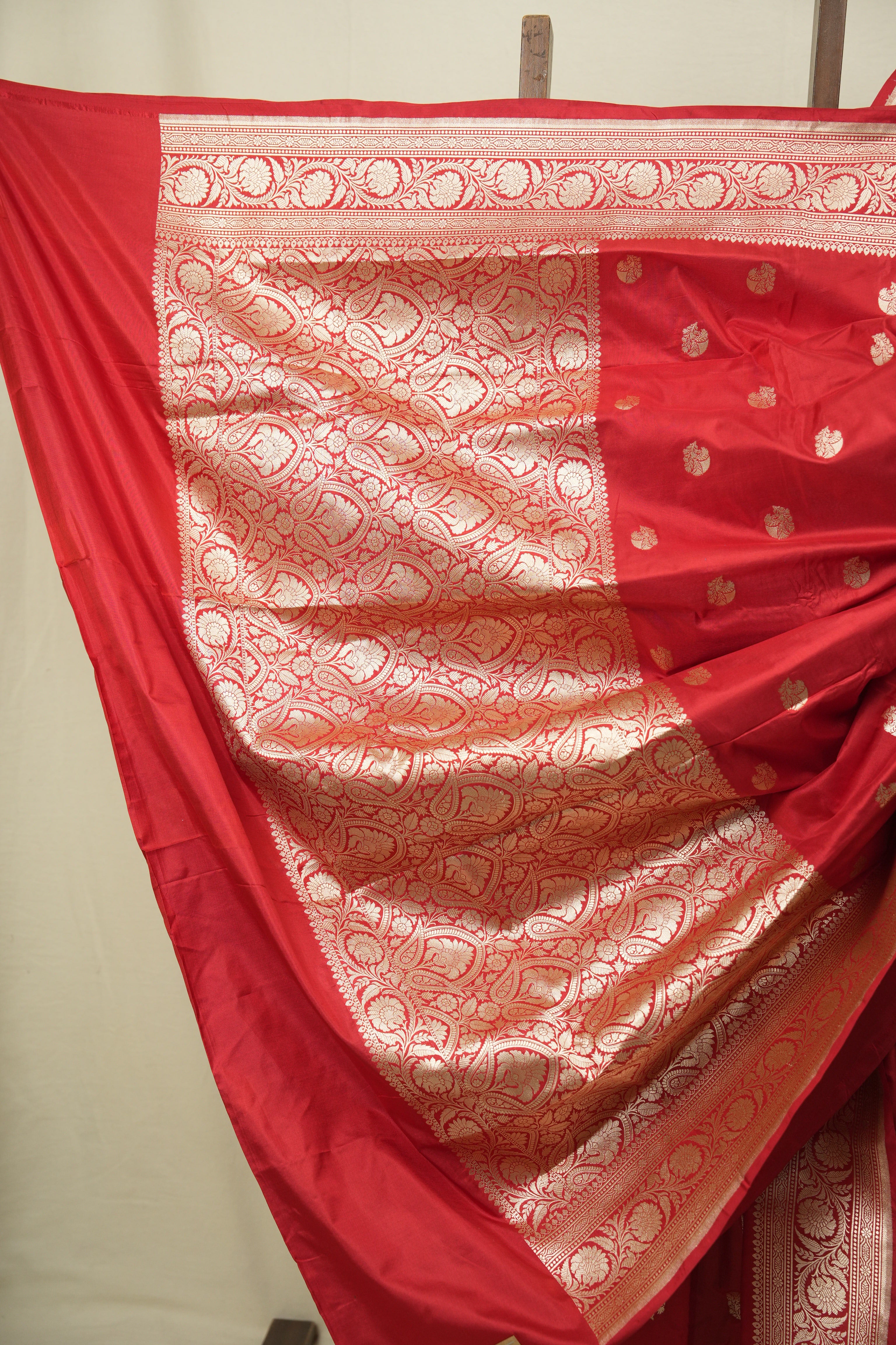 Red Banarasi Silk Saree - SRRBSS960