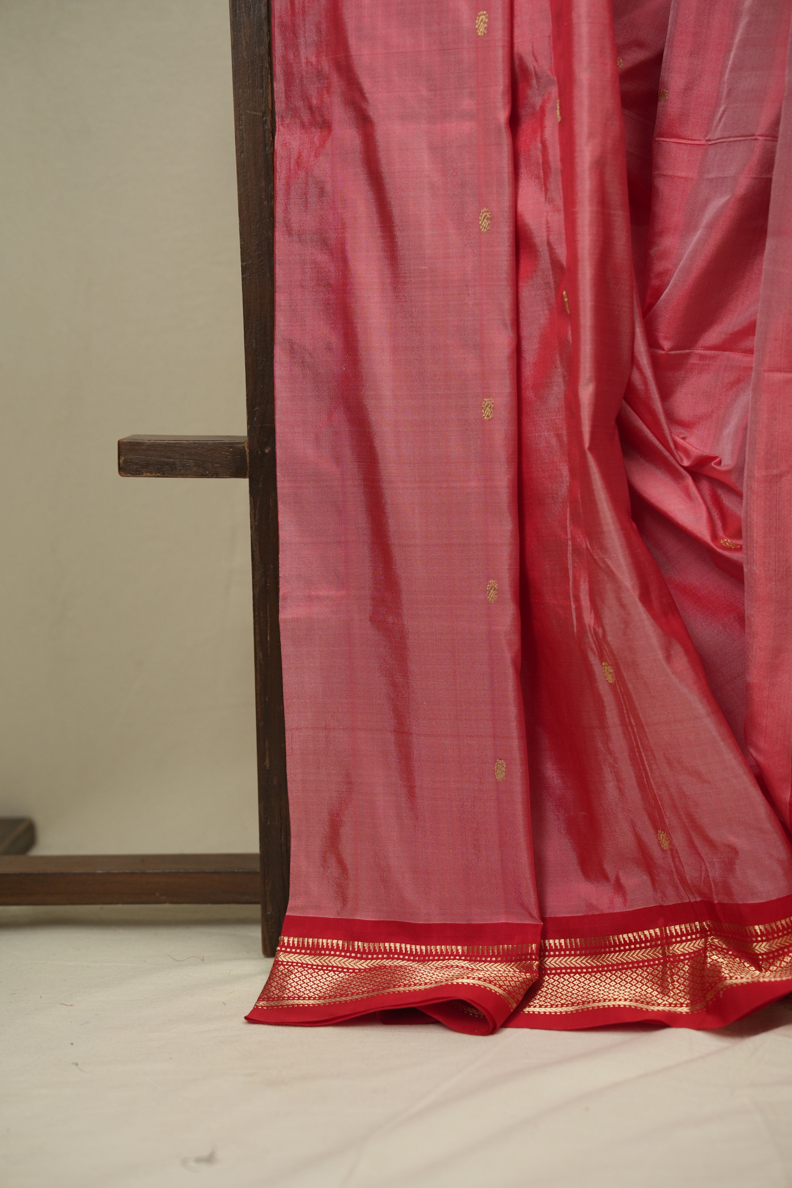 Pestle Red Silk Paithani Saree - SRPRSPS801