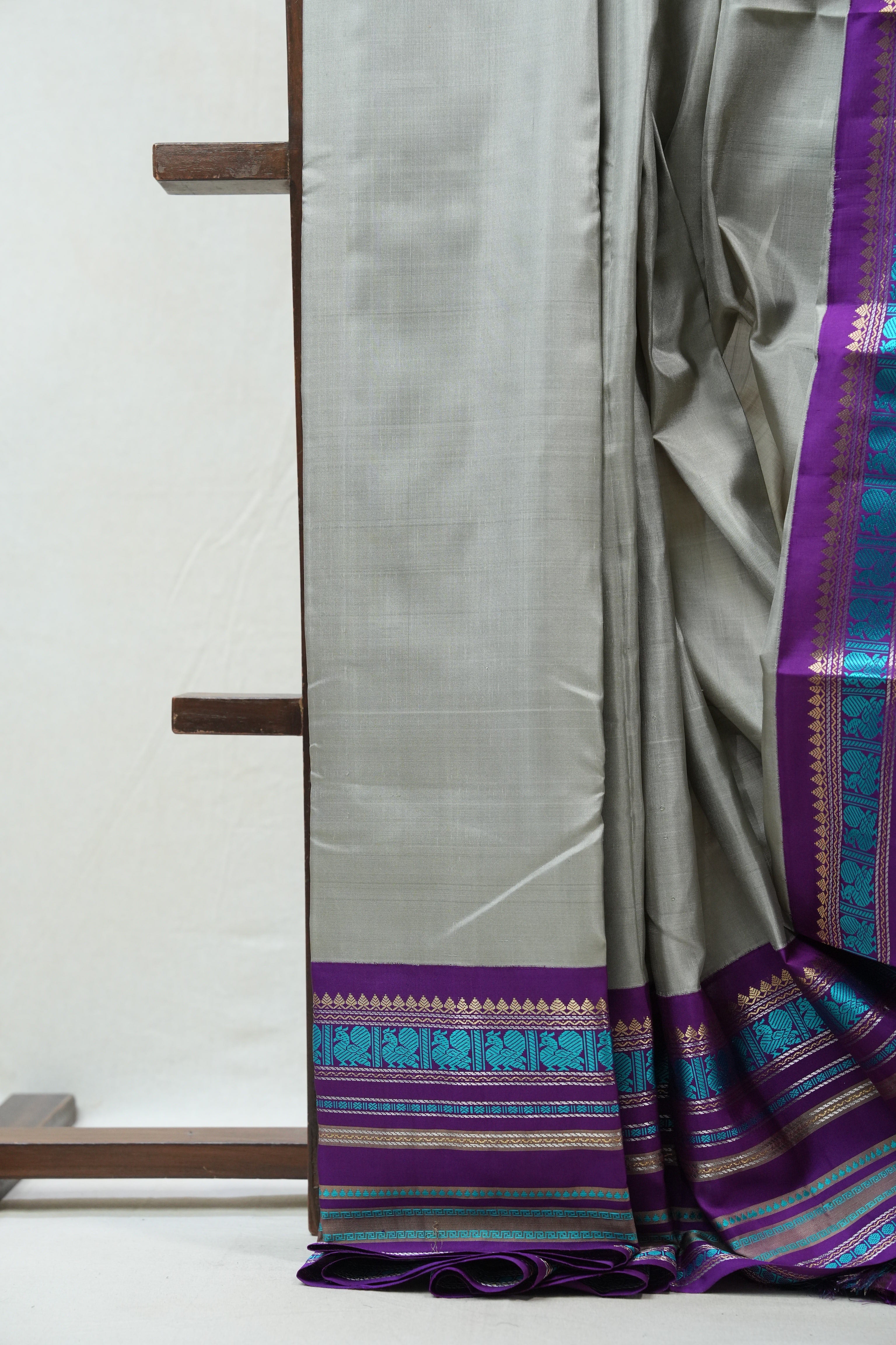 Ash Grey Kanjeevaram Silk Saree - SRAGKSS870