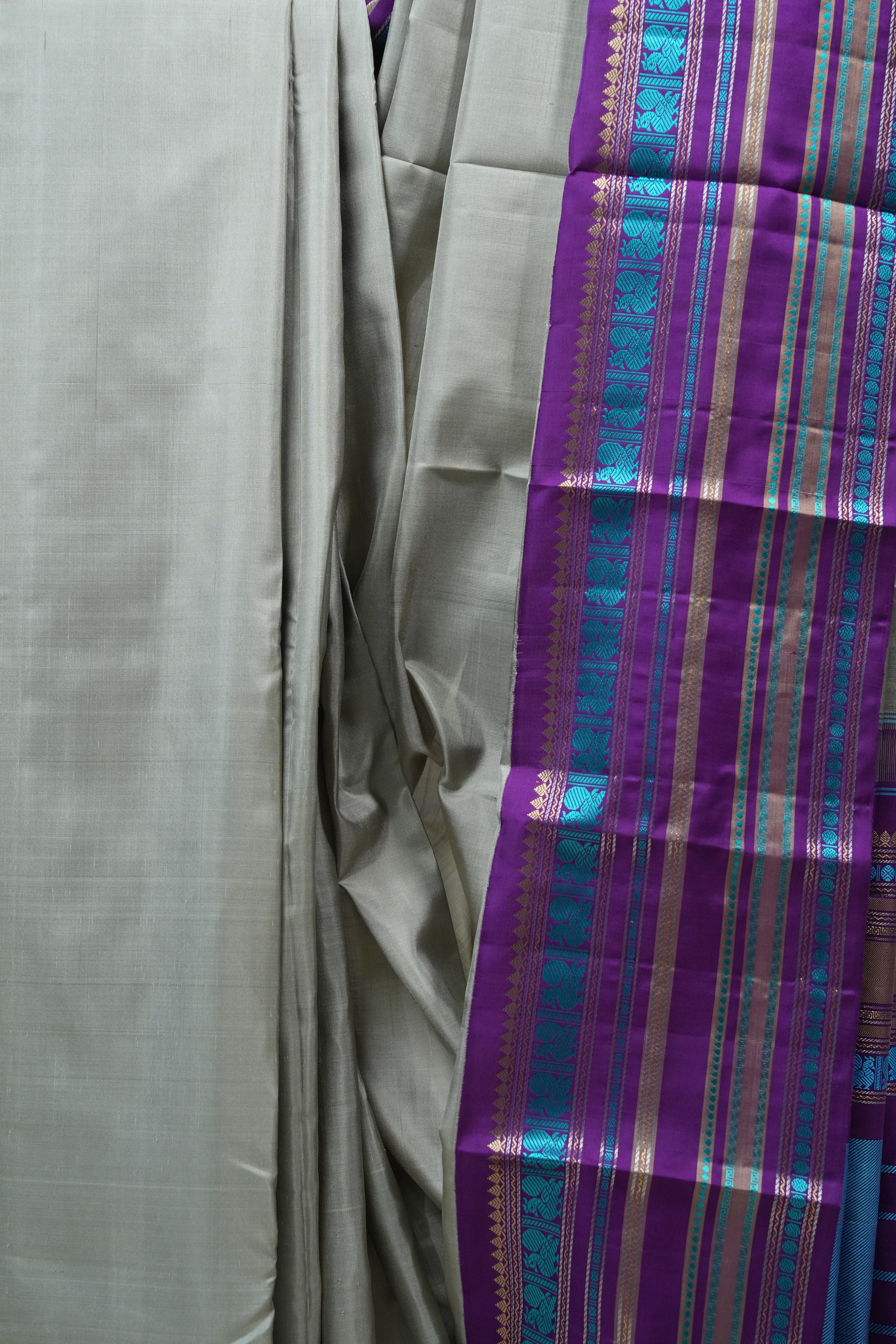 Ash Grey Kanjeevaram Silk Saree - SRAGKSS870