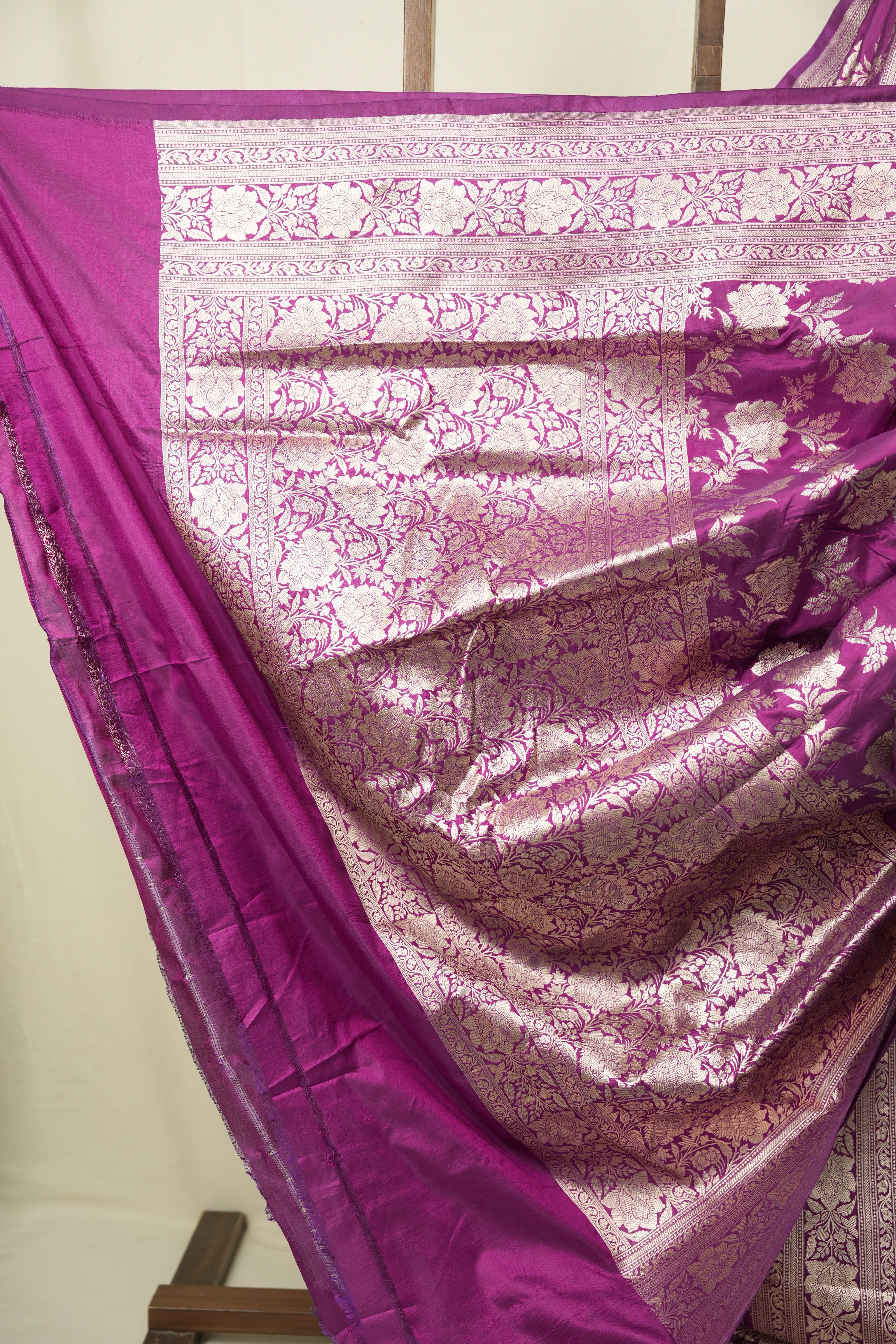 Magenta Banarasi Silk Saree - SRMBSS961
