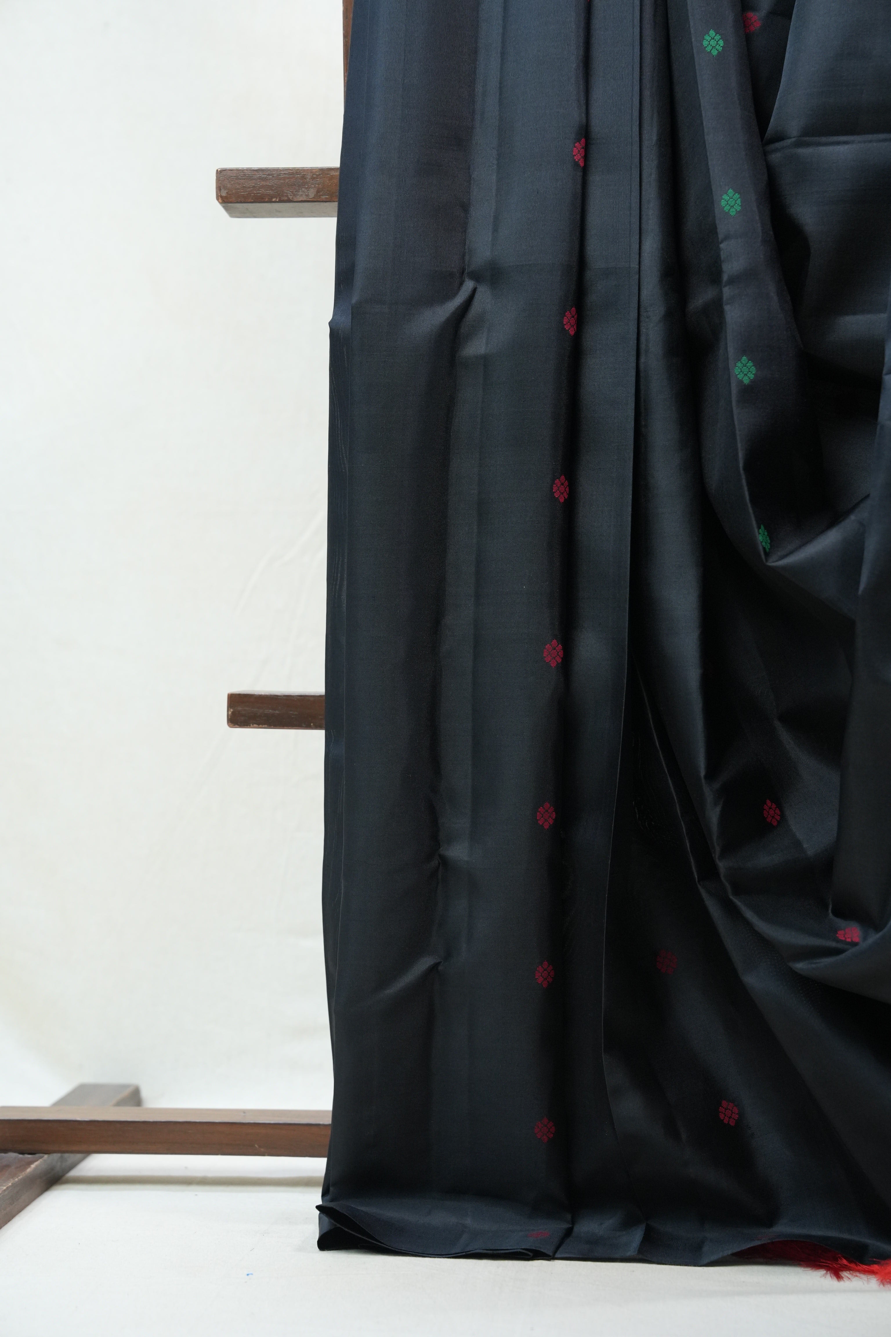 Black Kanjeevaram Silk Saree - SRBKSS882
